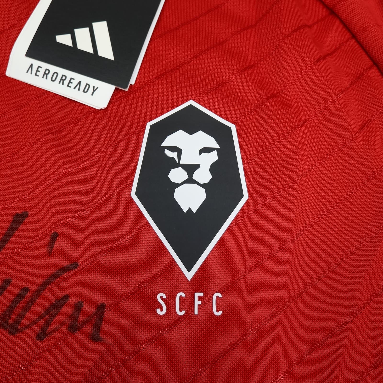 Salford City Shirt Mens Large Red Home Football Adidas Salboy Signed Jersey photo 4