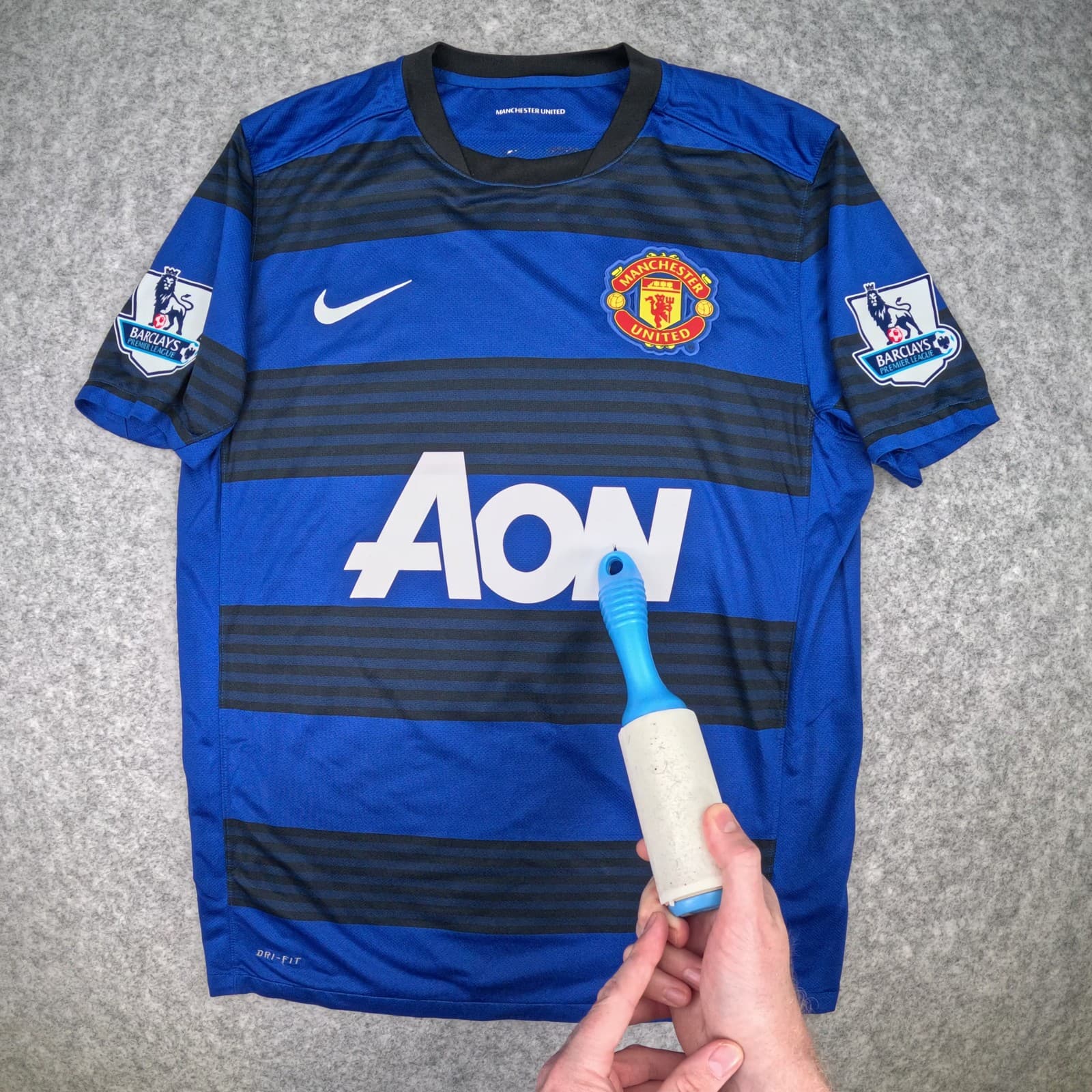Manchester United Football Shirt Medium 2011 2013 Away Nike Van Persie Jersey photo 4
