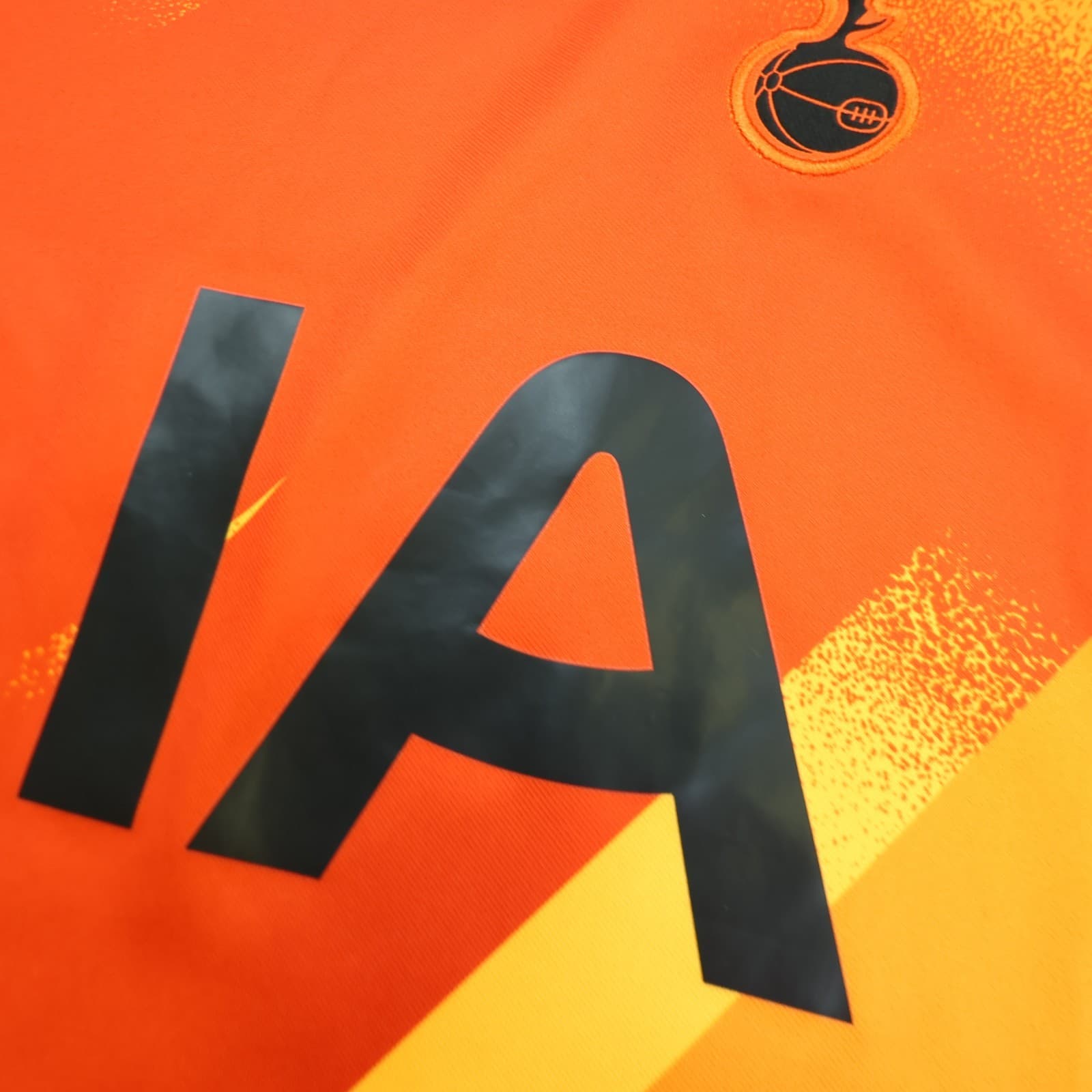 Tottenham Hotspur Shirt Medium Orange GoalKeeper Kit 2019 2020 Nike Spurs Jersey photo 6