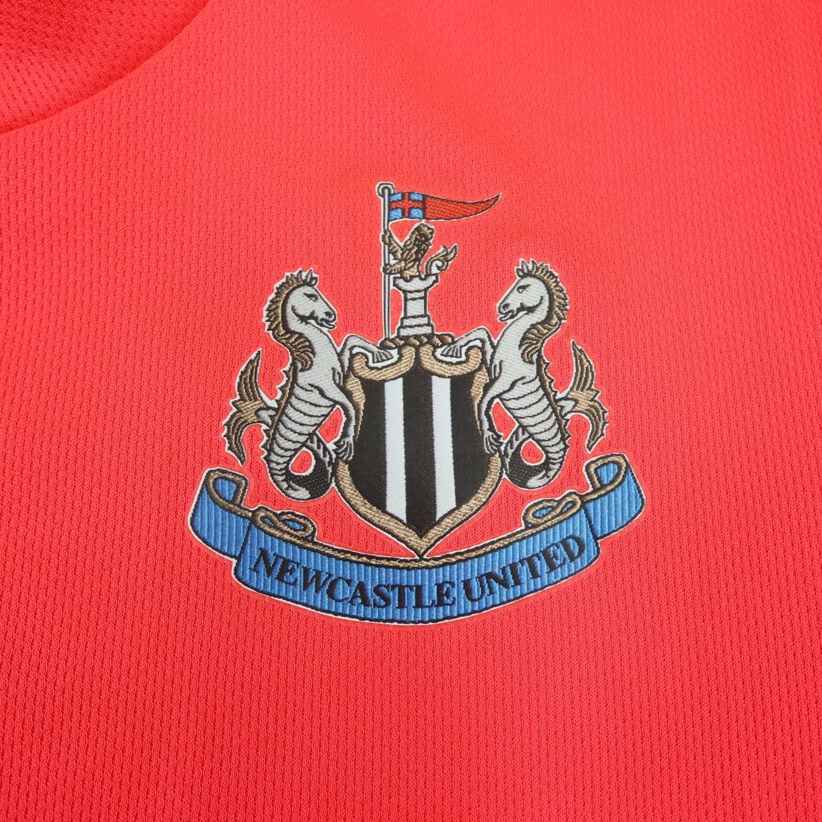 Newcastle United Training Shirt Mens Small Pink Football Puma Wonga 2015 2016 photo 3