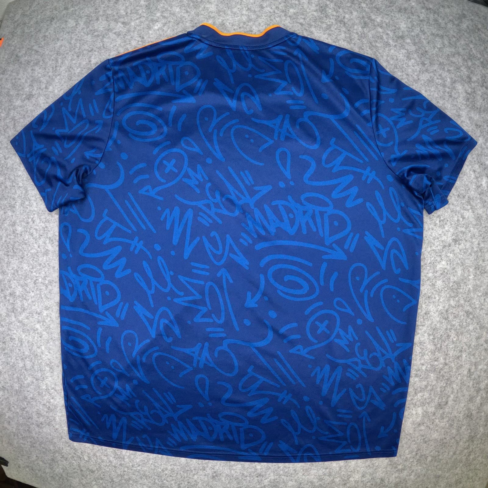 Real Madrid Football Shirt 2XL Blue Away adidas Blue 2021 2022 Soccer Jersey photo 2