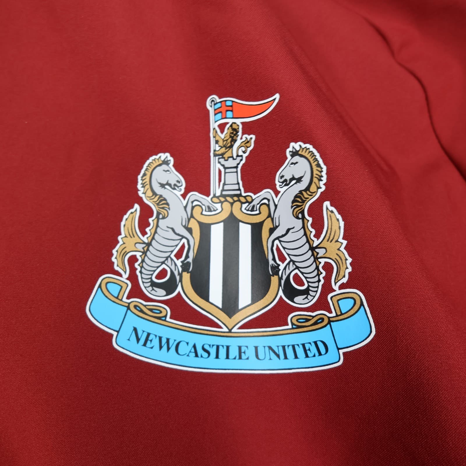 Newcastle United Jacket Small Red Lightweight Rain Coat 2024 2025 Adidas photo 4