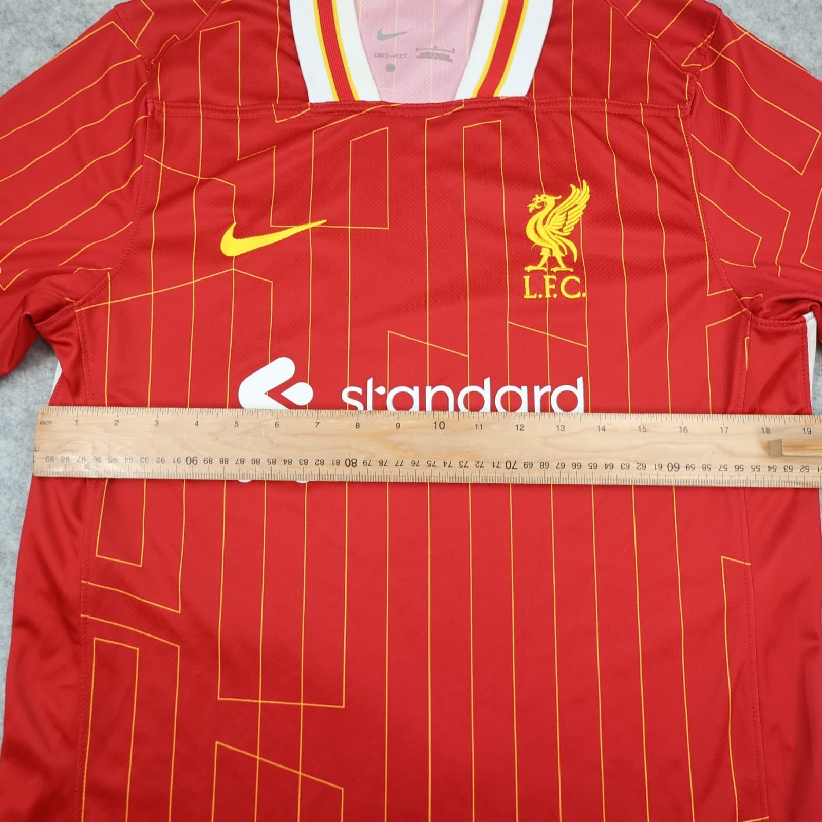 Liverpool Shirt Medium Red Home Kit 2024 2025 Nike Soccer Jersey photo 9