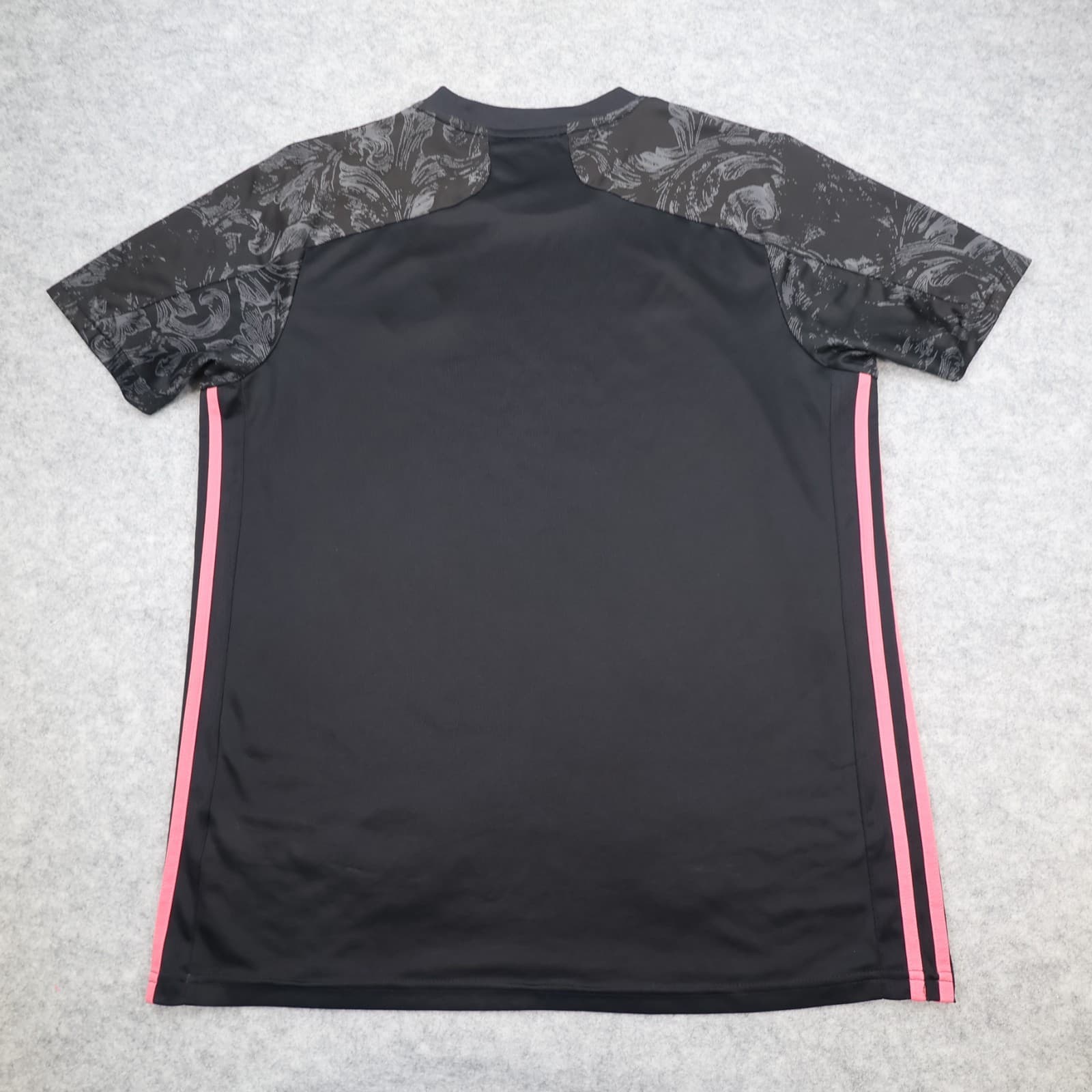 Real Madrid Shirt Large Black Third Kit 2020 2021 Adidas Football Jersey photo 2