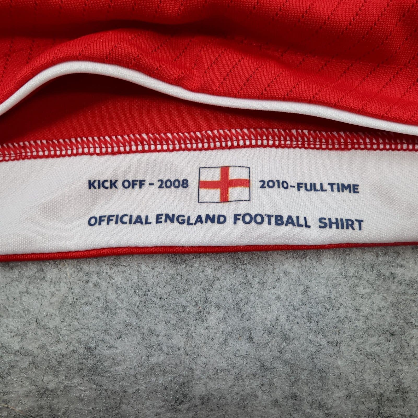 England Football Shirt Medium Red Away Kit 2008 2010 Jersey David Beckham 7 photo 3