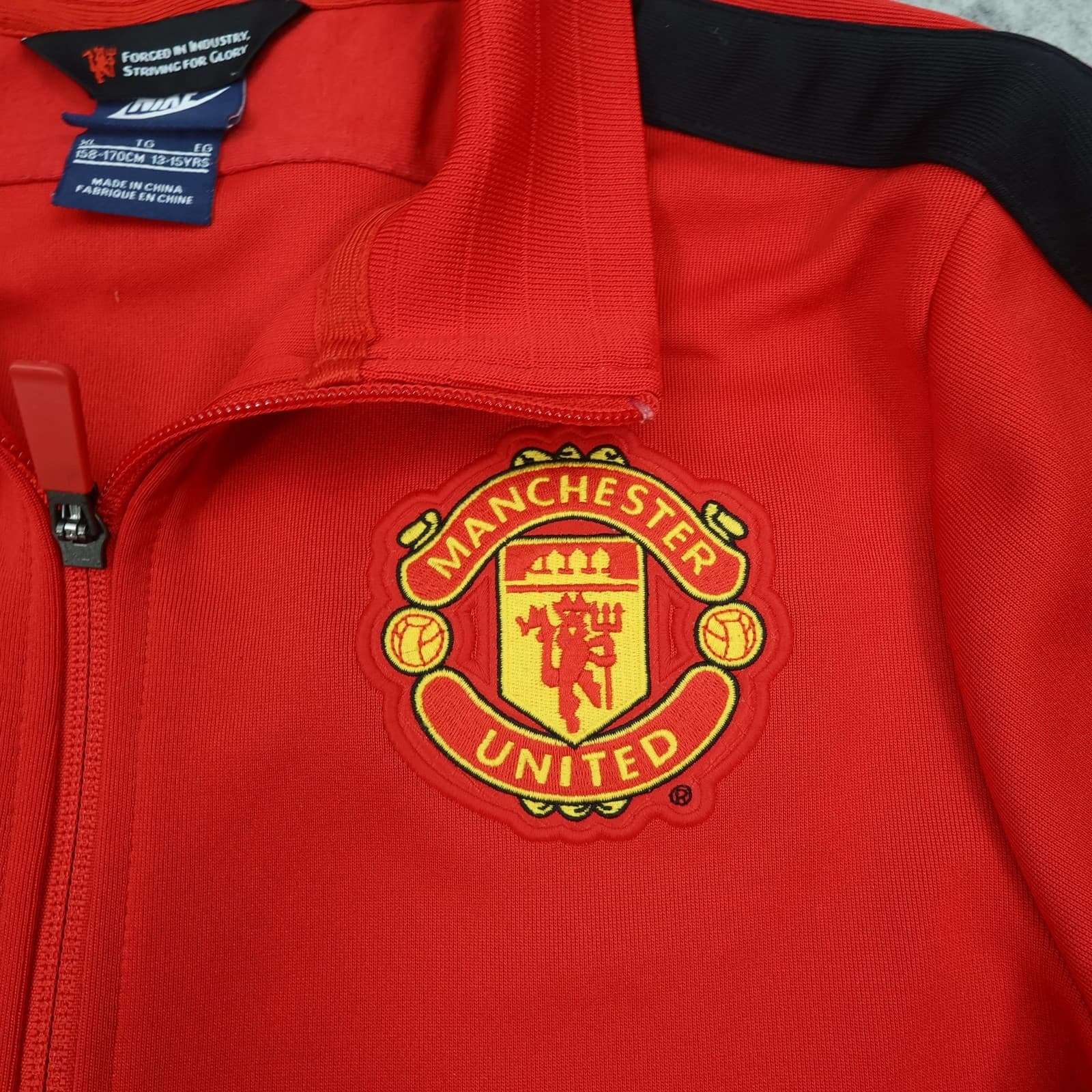 Manchester United Jacket Youth XL Red EPL Football Nike Track Top 13-15 Yrs photo 3