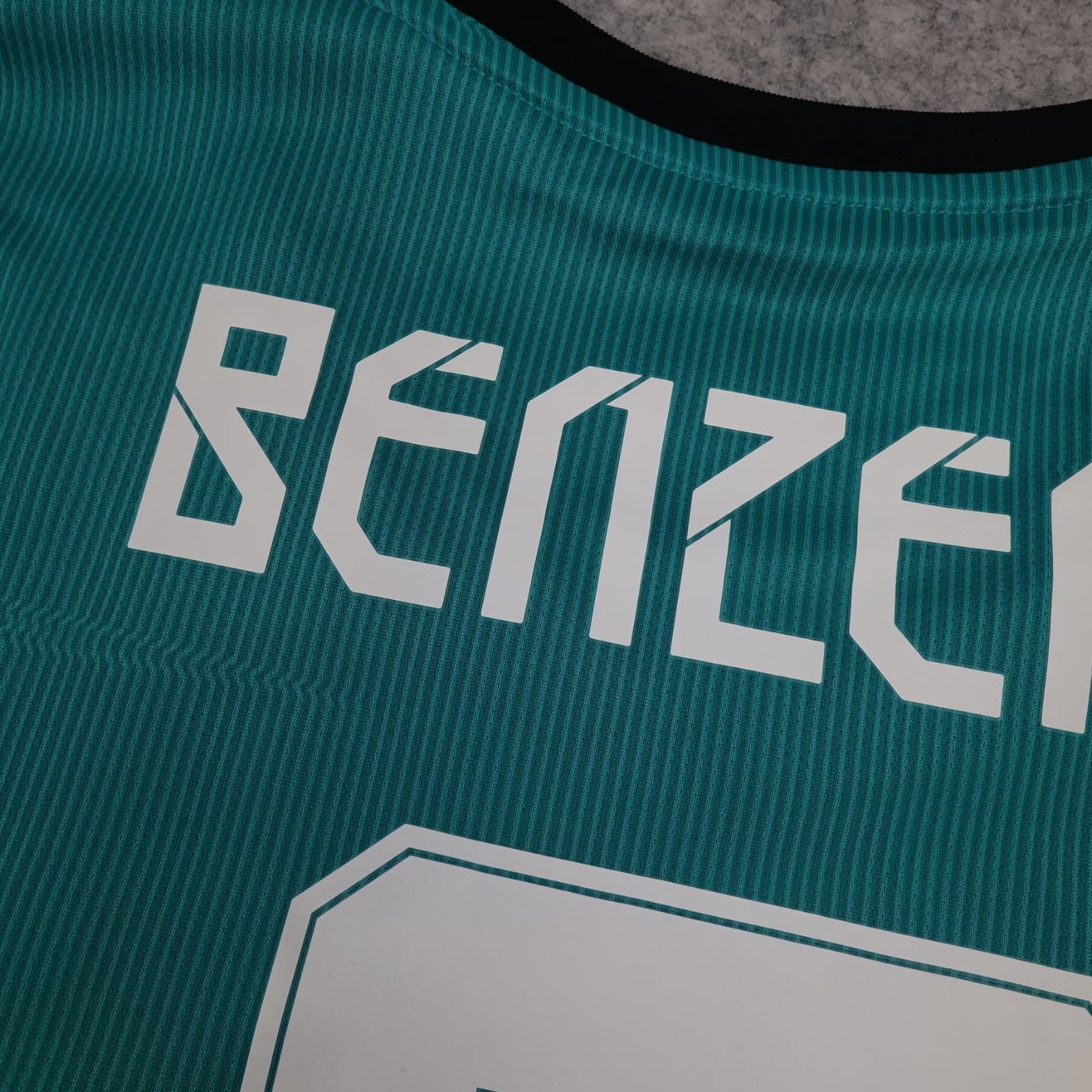Real Madrid Shirt Extra Large Green Third Kit 2021 2022 Adidas Karim Benzema photo 18