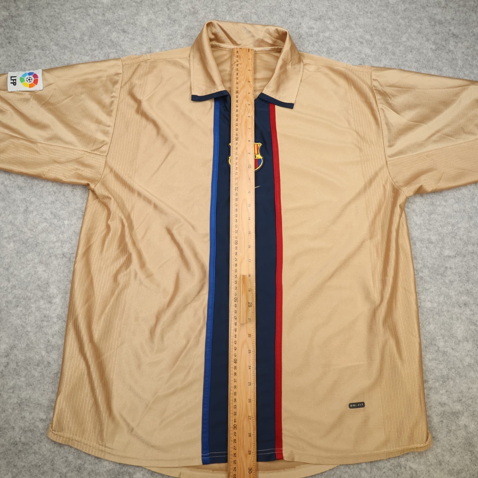 Vintage Barcelona Shirt Extra Large Gold Away Kit 2001 2003 Nike Soccer Jersey photo 12