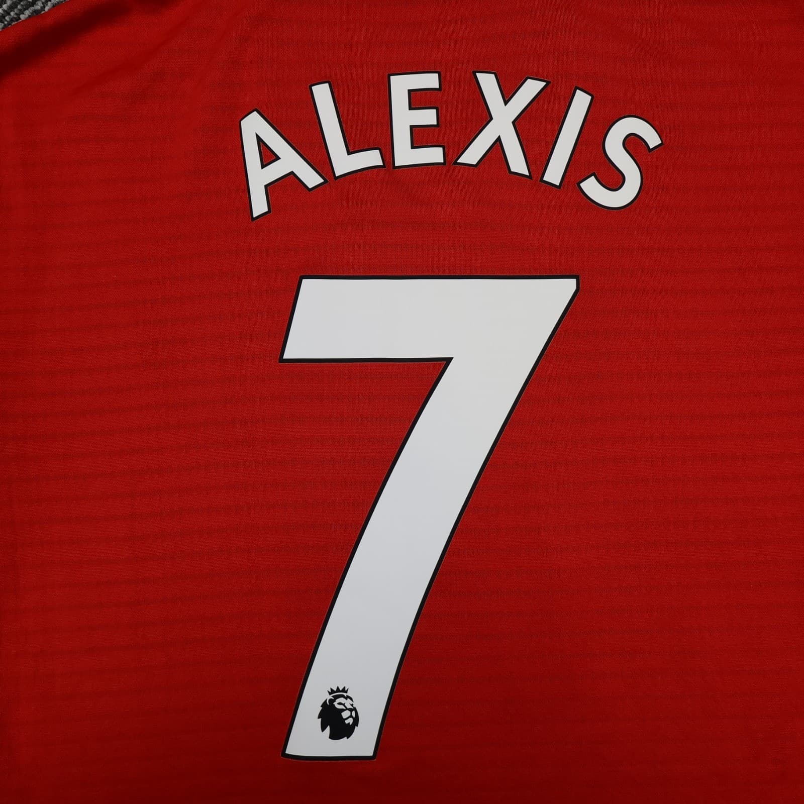 Manchester United Shirt Large Red Home 2018 2019 Adidas Jersey Alexis Sanchez photo 3