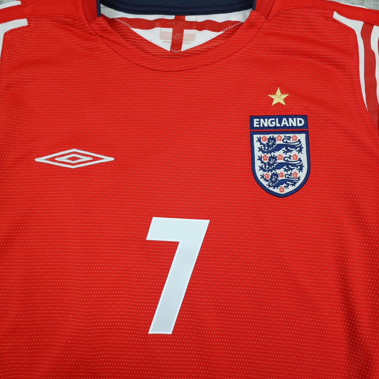 Vintage England Away Shirt Mens Medium Red 2004 2006 Umbro David Beckham Jersey photo 4