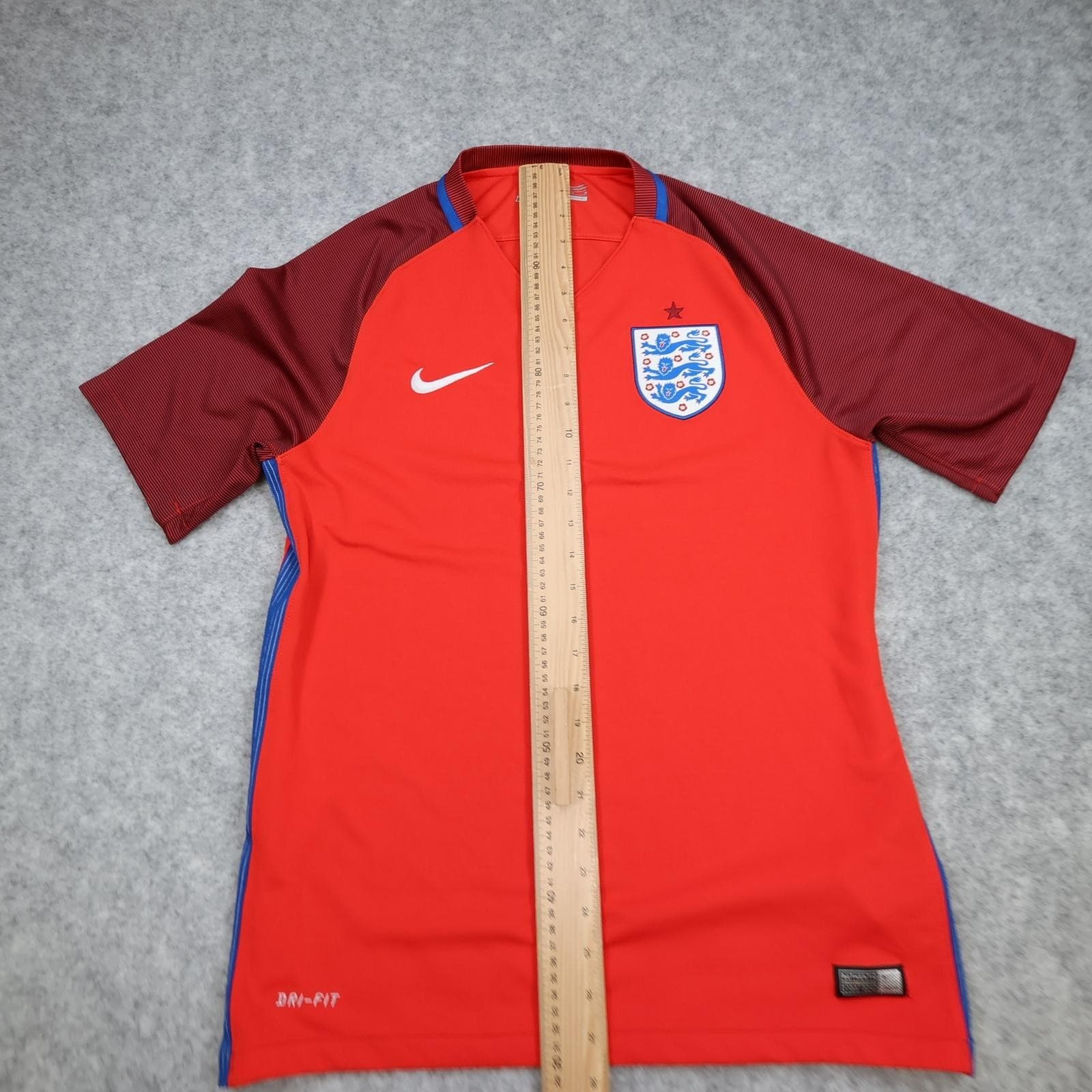England Away Shirt Mens Medium Red 2016 2017 Football Nike Dri Fit Jersey photo 13