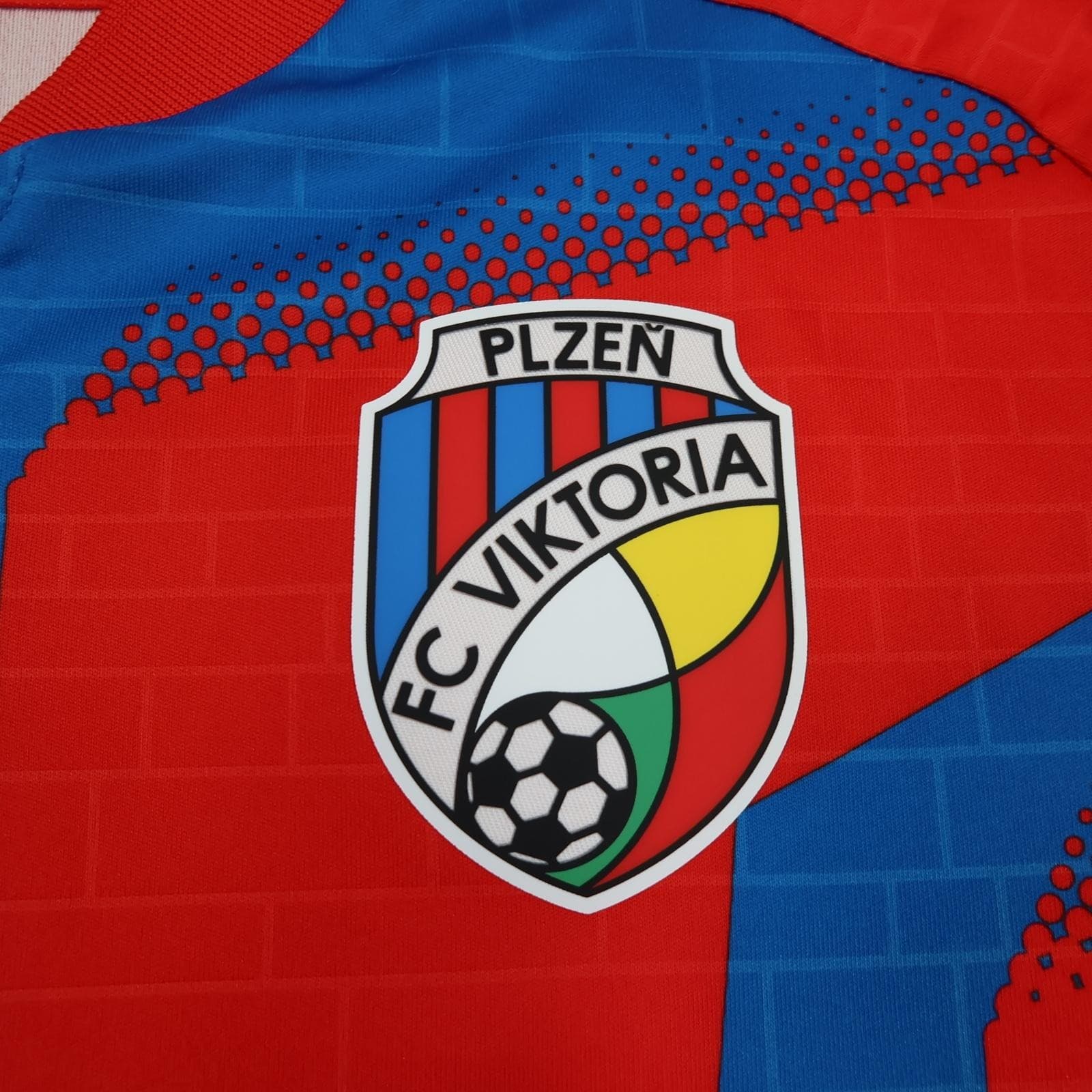 FC Viktoria Plzen Shirt Mens Medium Red Home Football Macron 2023 2024 photo 5