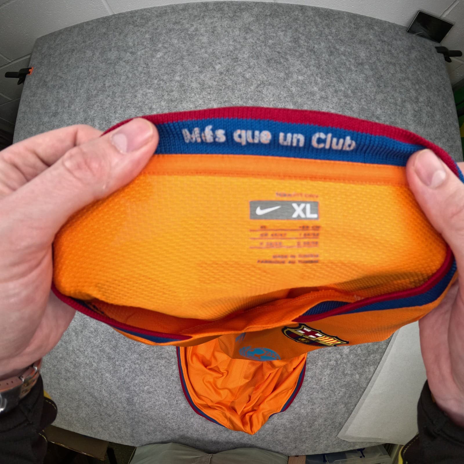 Barcelona Football Shirt Extra Large 2006 2007 Away Orange Nike Messi 19 Jersey photo 5