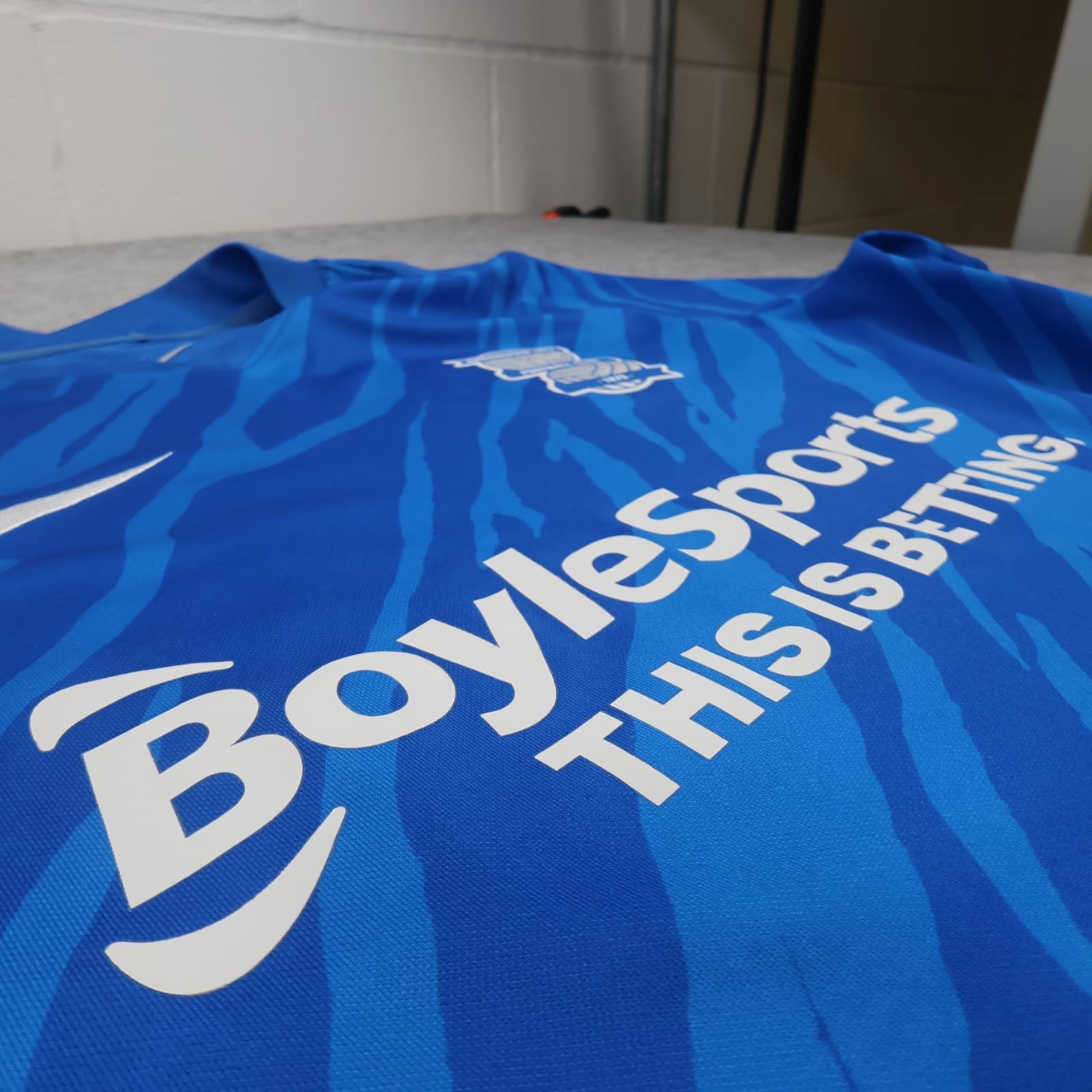 Birmingham City Shirt Medium Home Shirt Blue Nike Soccer 2021 2022 Soccer Jersey photo 7