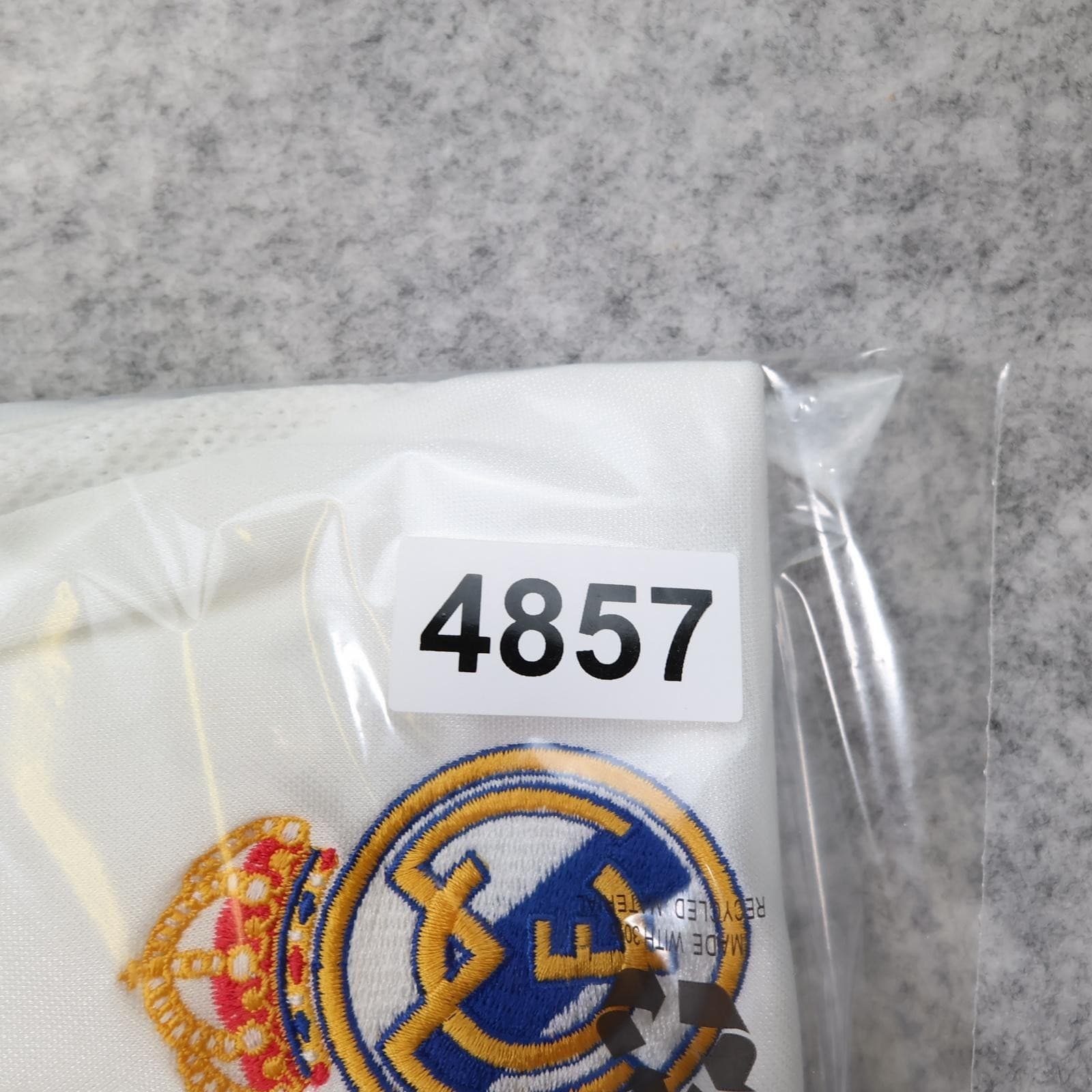 Vintage Real Madrid Shirt Youths 14-15 White 2004 2005 Adidas Siemens Mobile photo 15