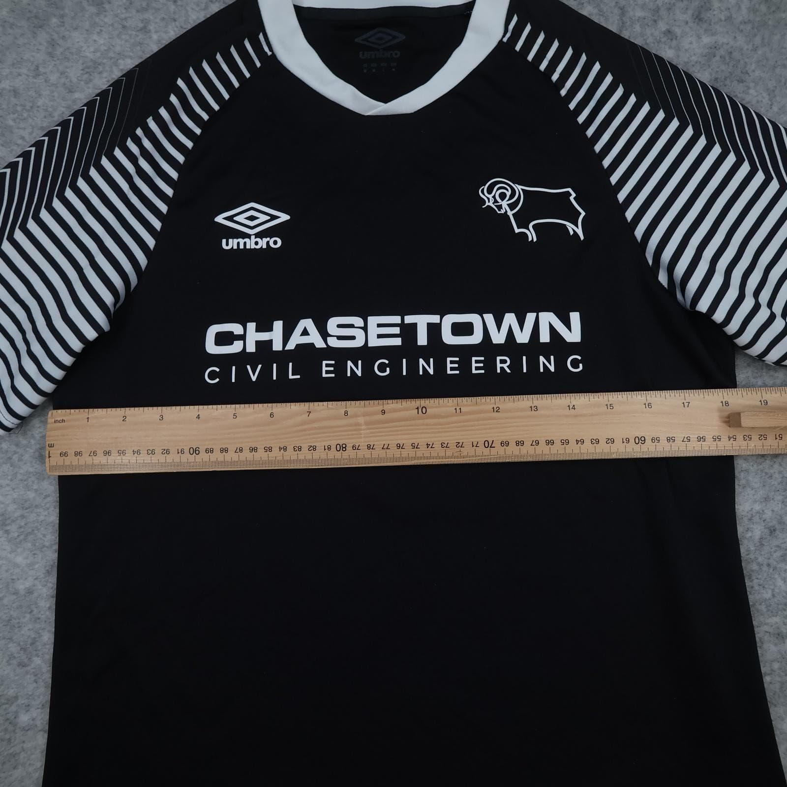 Derby County Training Shirt Mens Medium Black EFL Football Umbro Chasetown photo 10