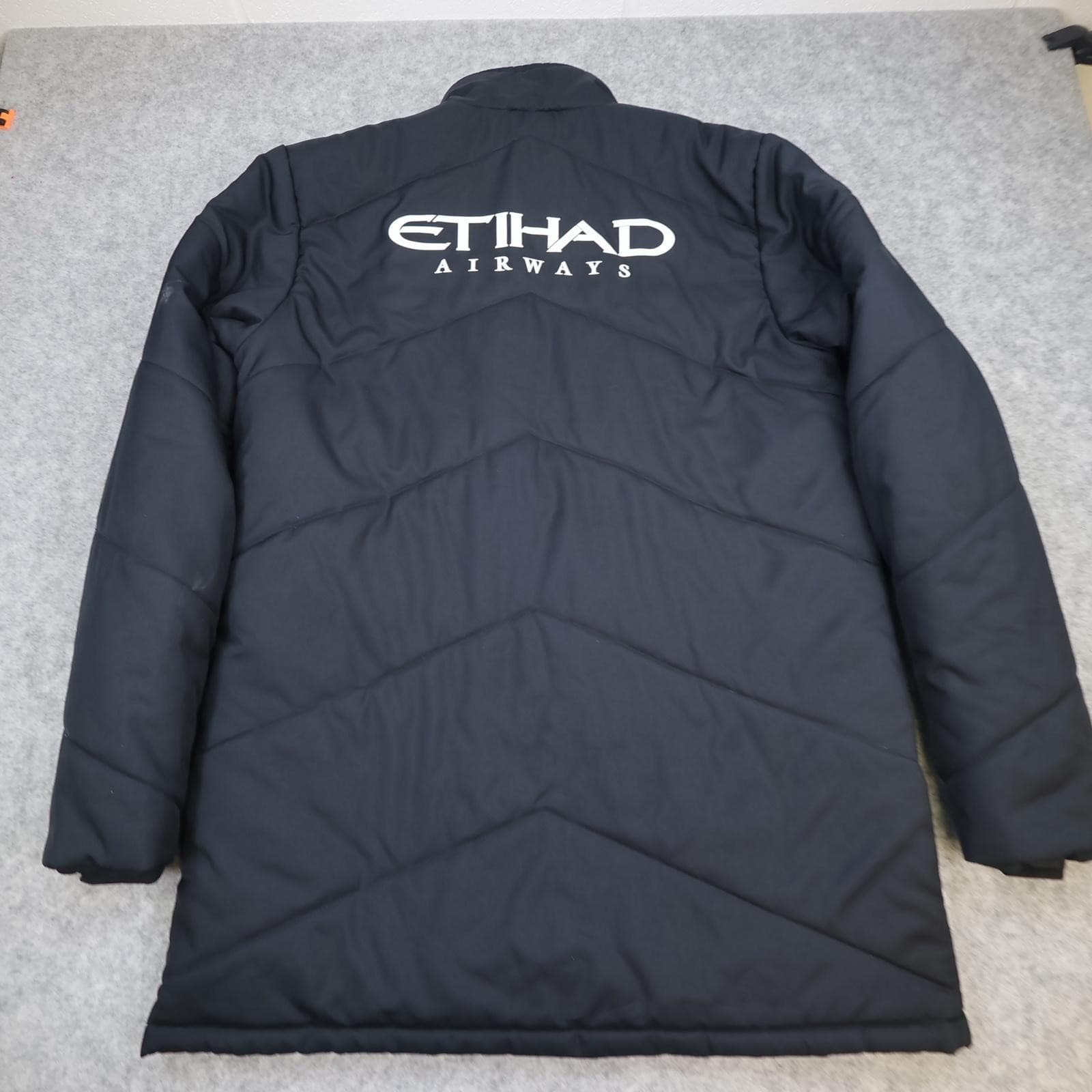 Manchester City Jacket Mens Large Black EPL Football Umbro Etihad Bench Coat photo 2