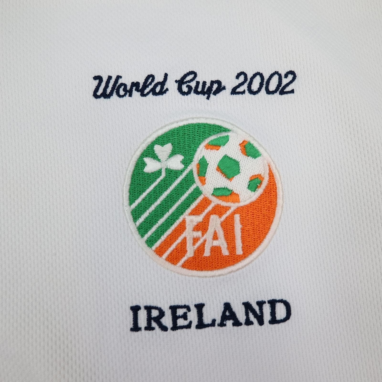 Vintage Ireland Away Shirt Mens Large White 2002 Football Umbro Eircom Jersey photo 4
