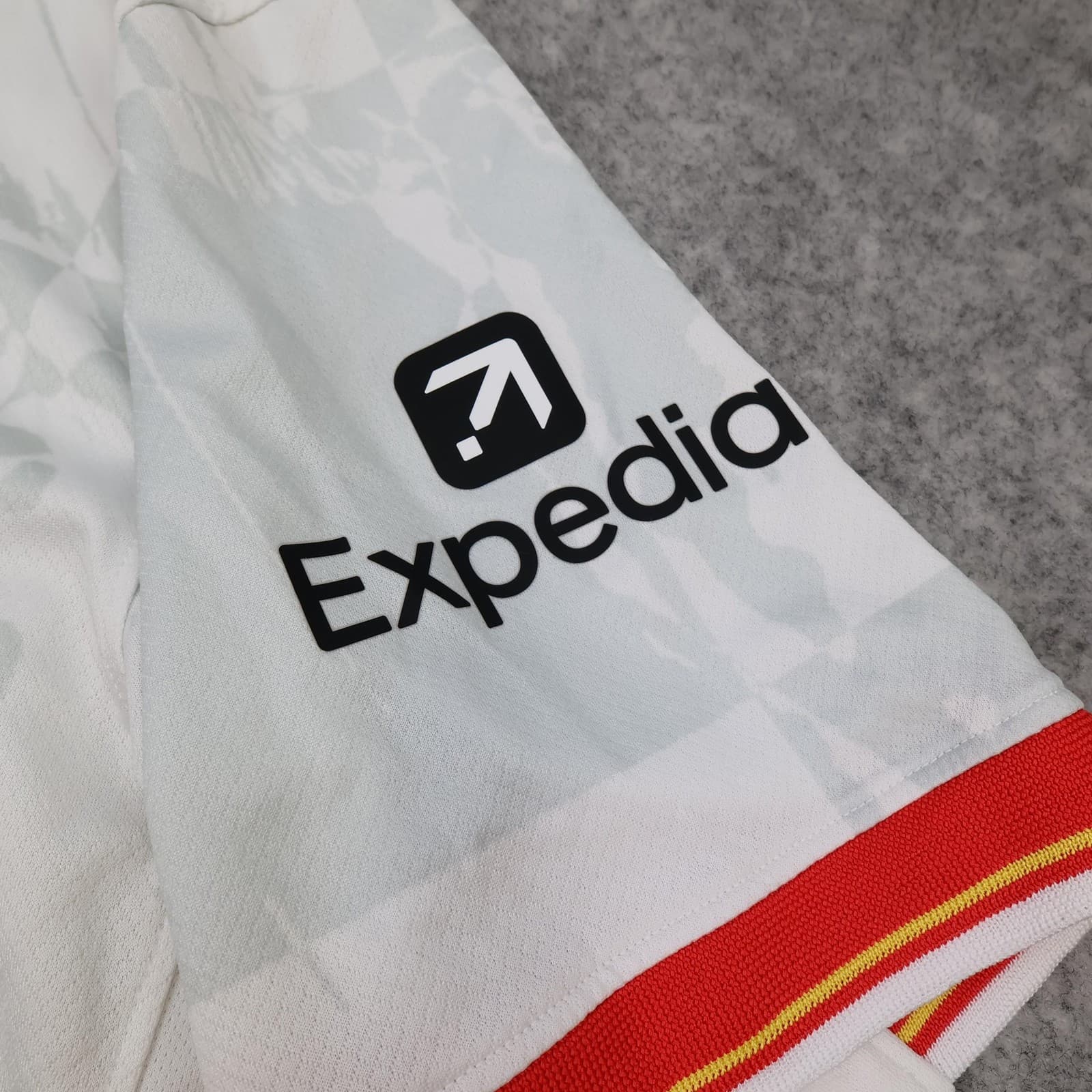 Liverpool Away Shirt Mens Medium White Third Nike Soccer Jersey 2024 2025 photo 8