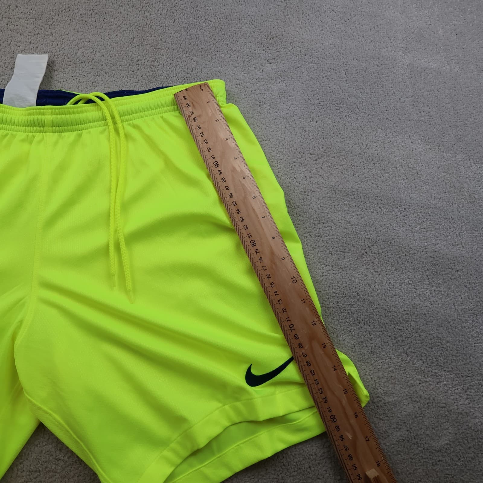Barcelona Football Shorts Large Yellow Away 2018 2019 Nike Mens Dri-Fit photo 9