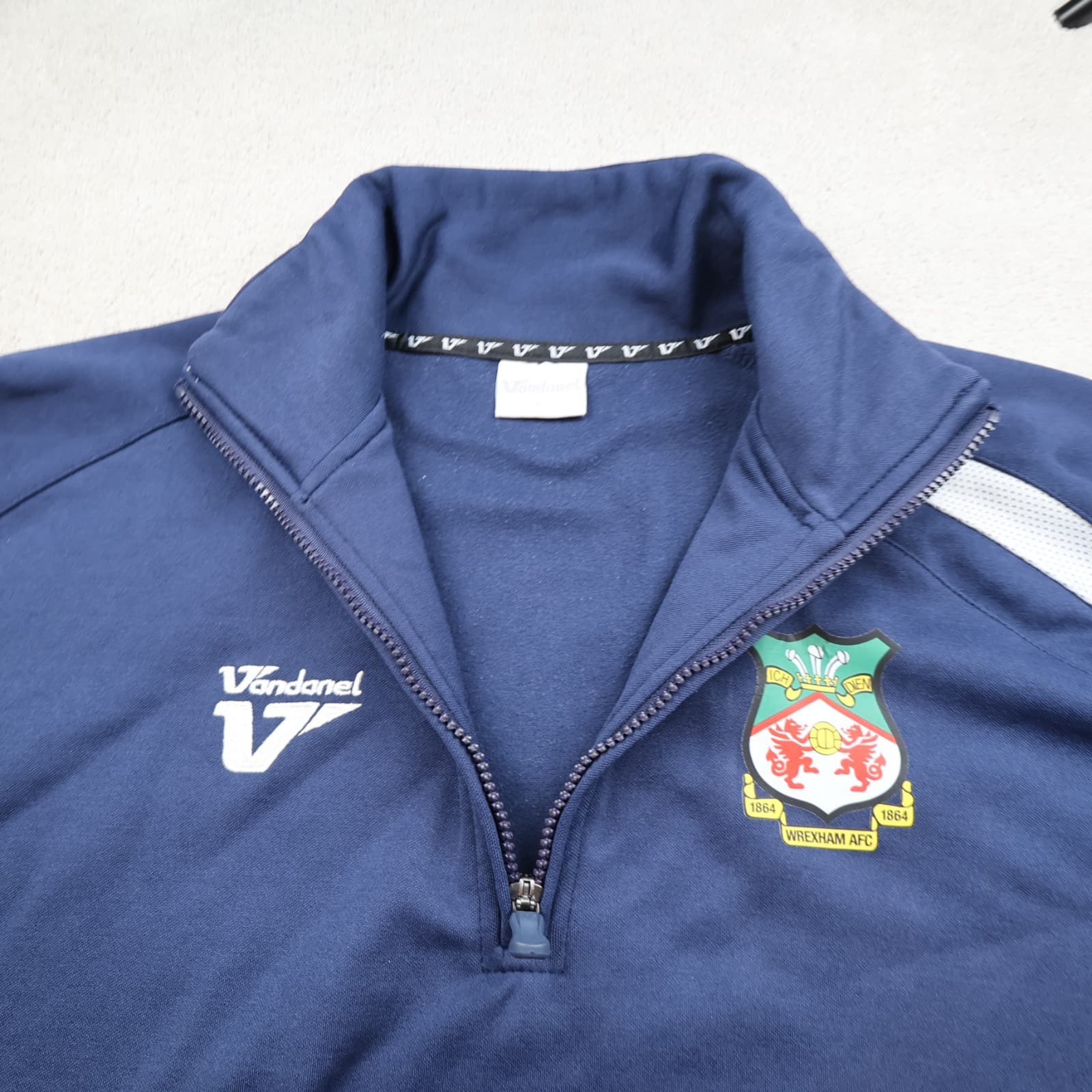 Wrexham Football Jumper Large Navy Pullover Sweatshirt Vandanel Soccer Jersey photo 7