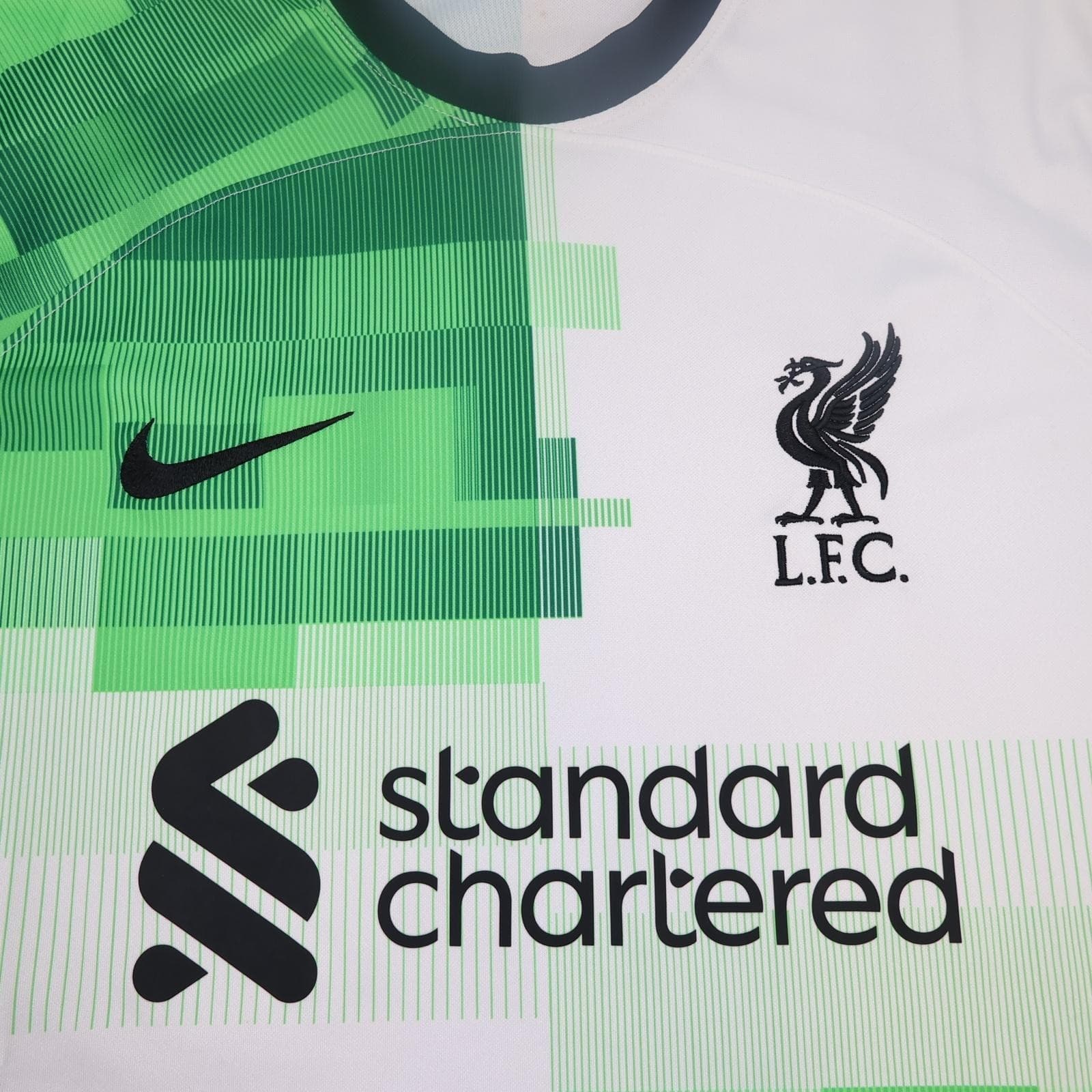 Liverpool Away Shirt Mens Large White 2023 2024 Football Nike Soccer Jersey photo 4