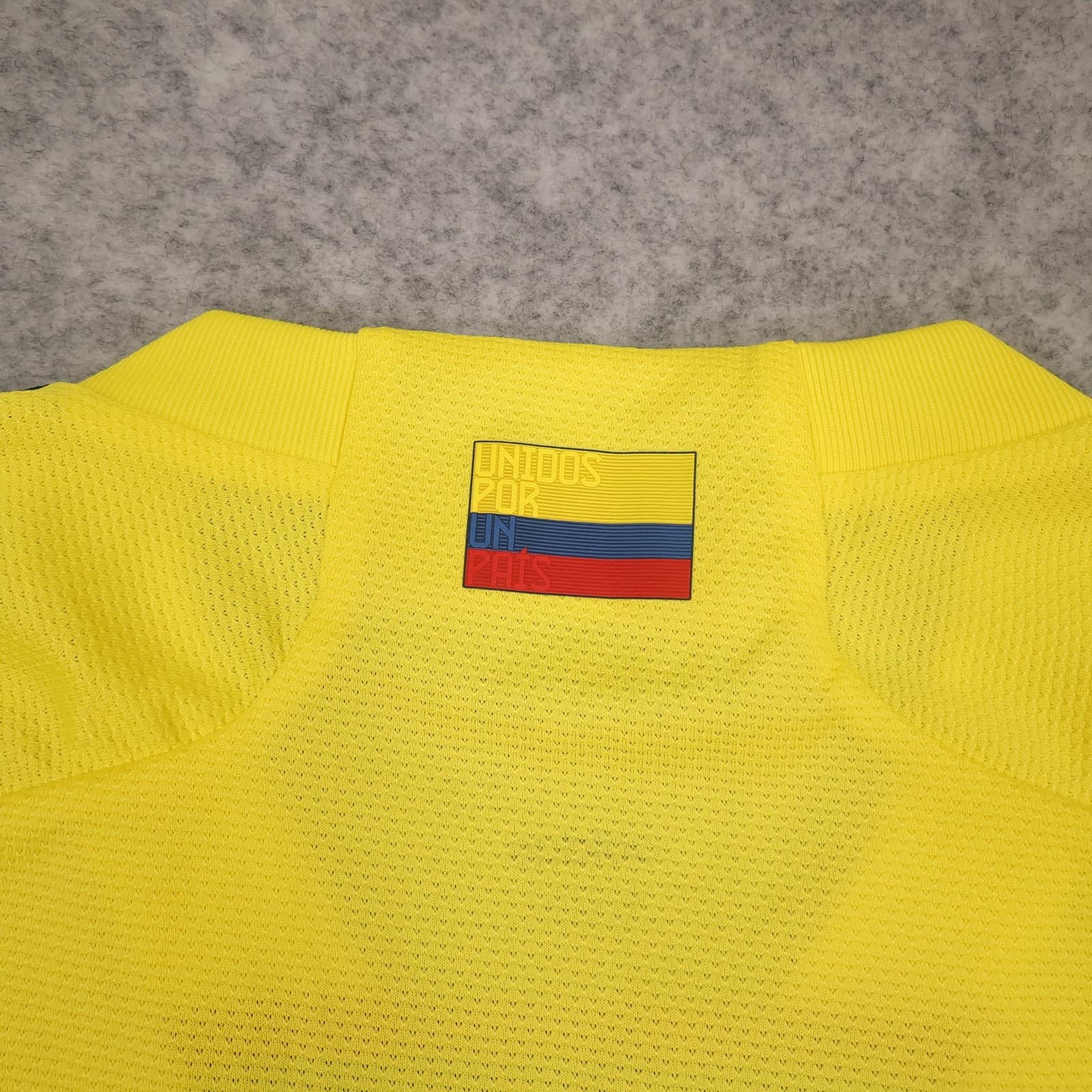 Colombia Home Shirt Mens Large Yellow 2022 2023 Football Adidas Soccer Jersey photo 12