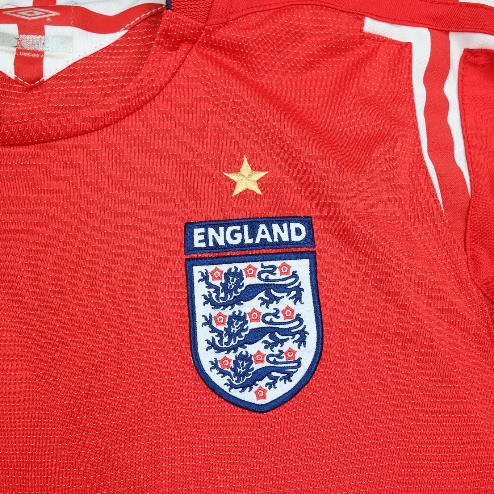 Vintage England Shirt Mens Medium Red 2004 2006 Football Umbro Signed photo 3