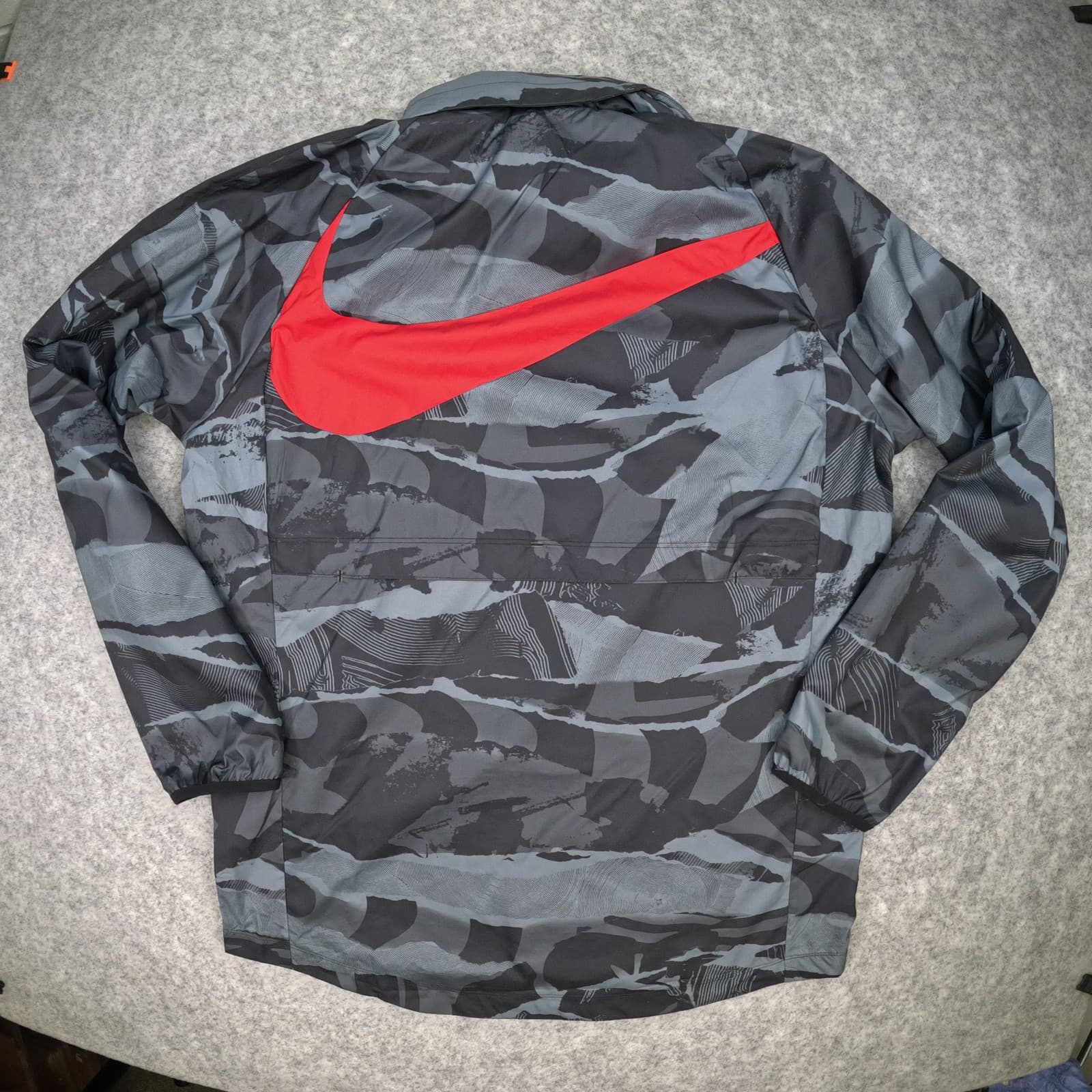 Liverpool Jacket Large Grey Nike Long Sleeve All Weather Fan Zip Football photo 3