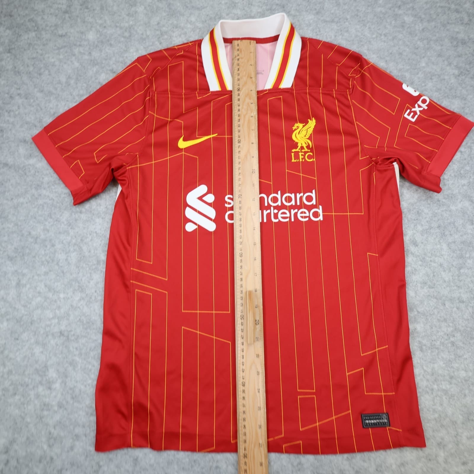 Liverpool Shirt Medium Red Home Kit 2024 2025 Nike Soccer Jersey photo 11