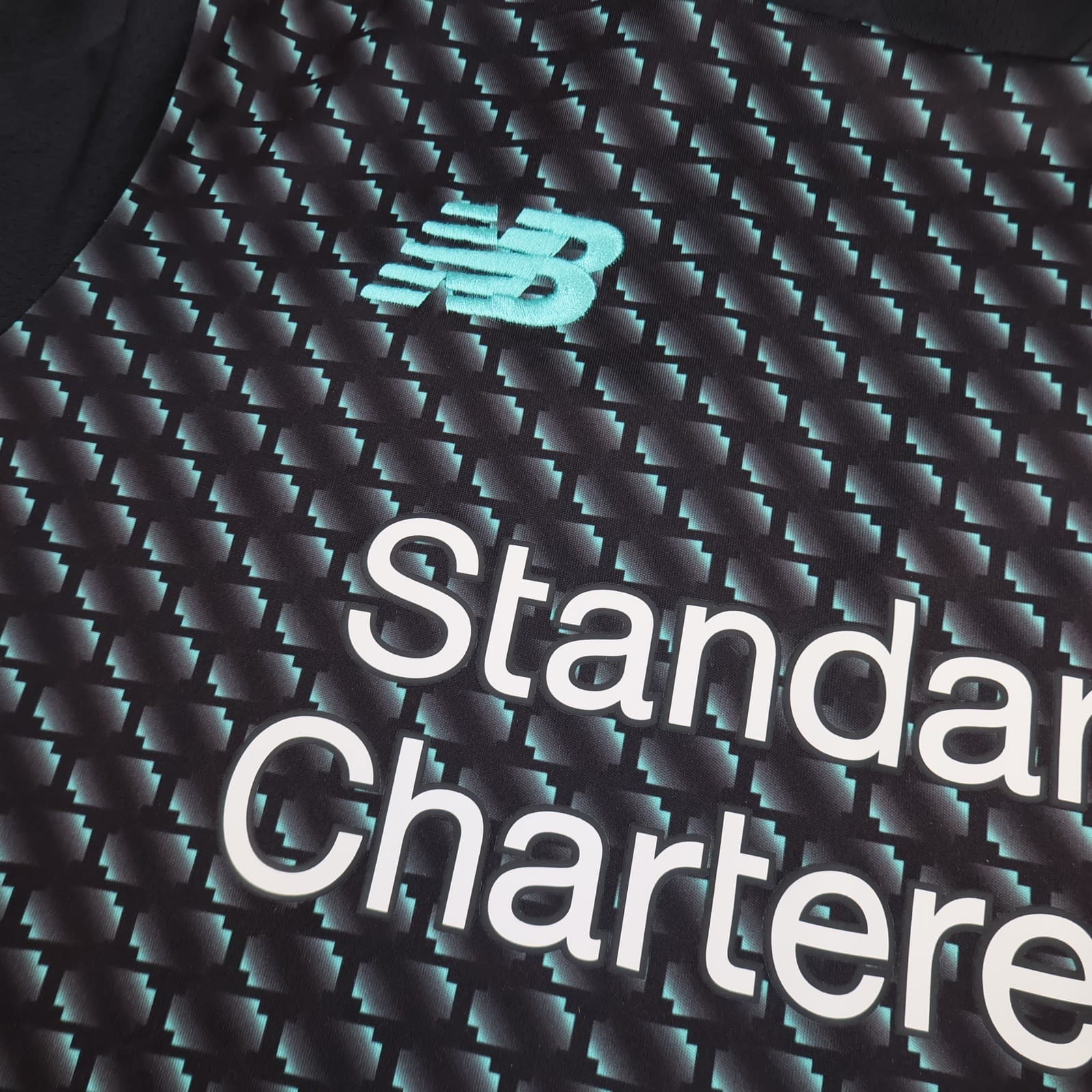Liverpool Shirt Large Black Third Kit 2019 2020 New Balance Soccer Jersey photo 4