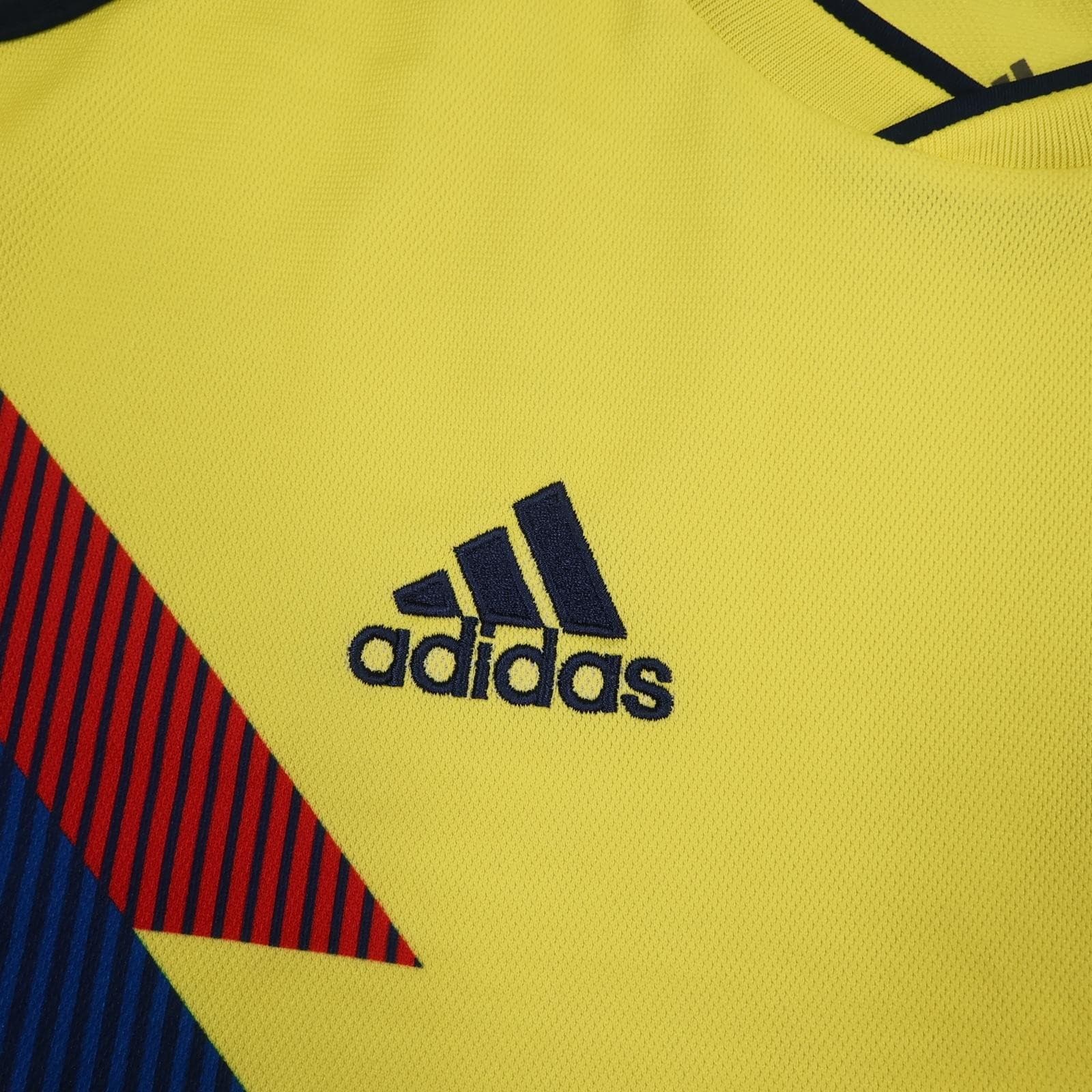 Colombia Home Shirt Kids 13-14 Years Yellow 2018 Soccer Jersey Adidas Climalite photo 4