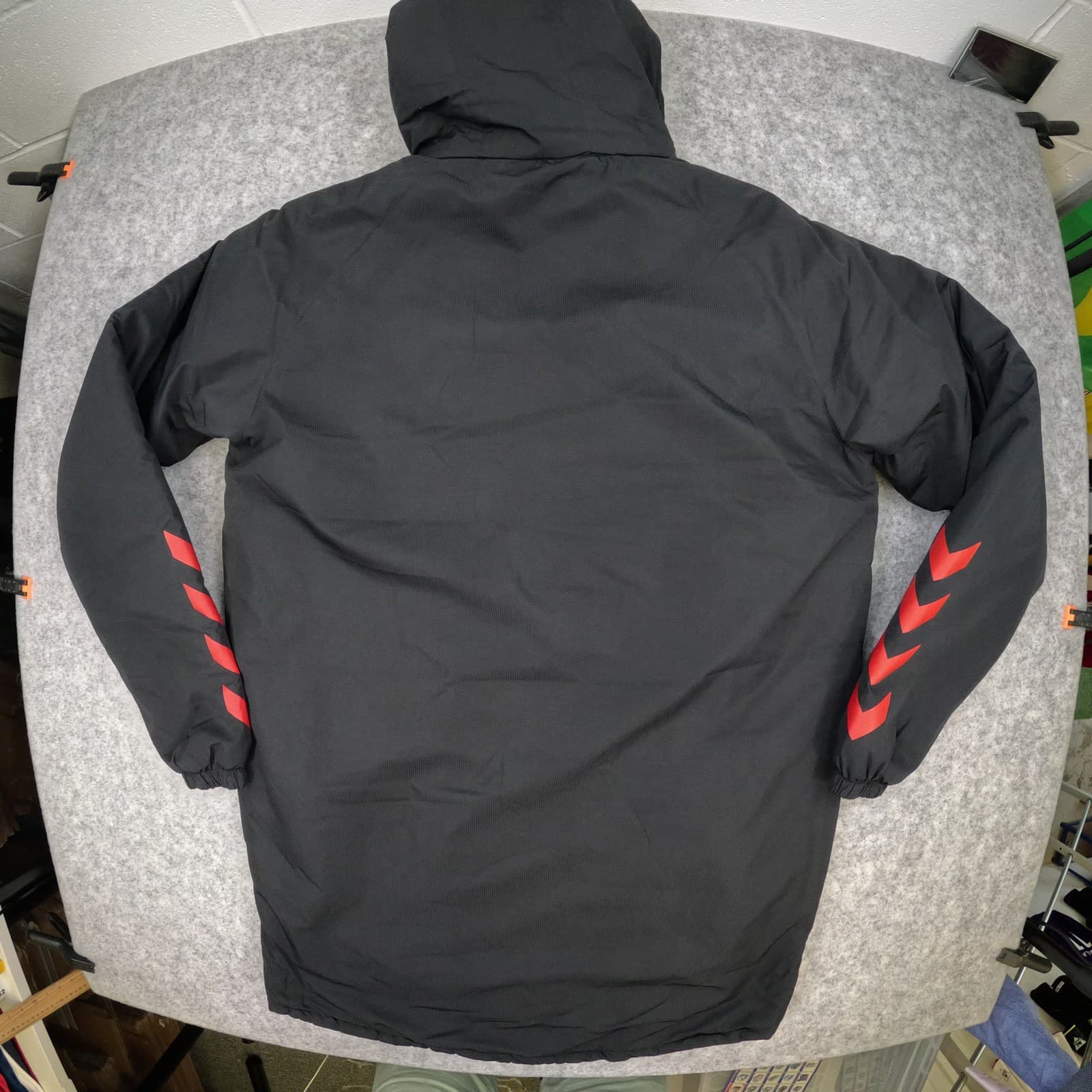 Southampton FC Hooded Parka Jacket Black 2021 2022 Hummel Long Sleeve Coat photo 2