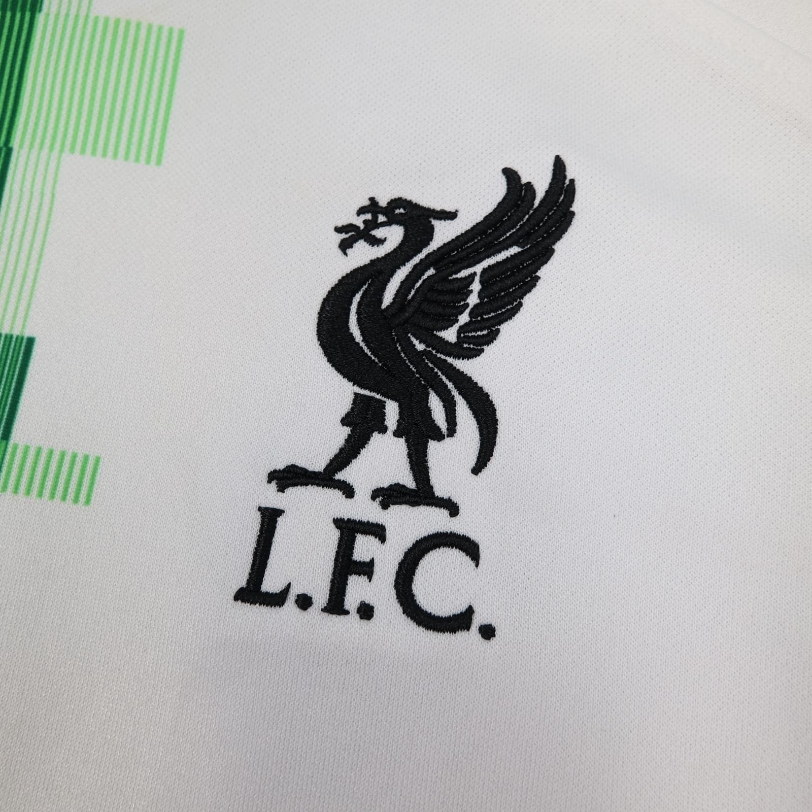 Liverpool Away Shirt Kids 12-13 Years Large White 2023 2024 Nike Soccer Jersey photo 6