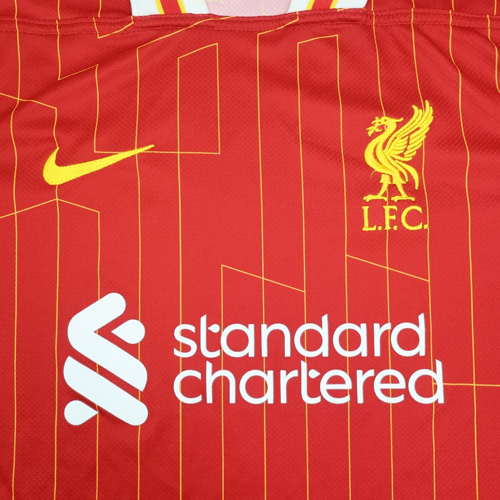 Liverpool Shirt Medium Red Home Kit 2024 2025 Nike Soccer Jersey photo 4