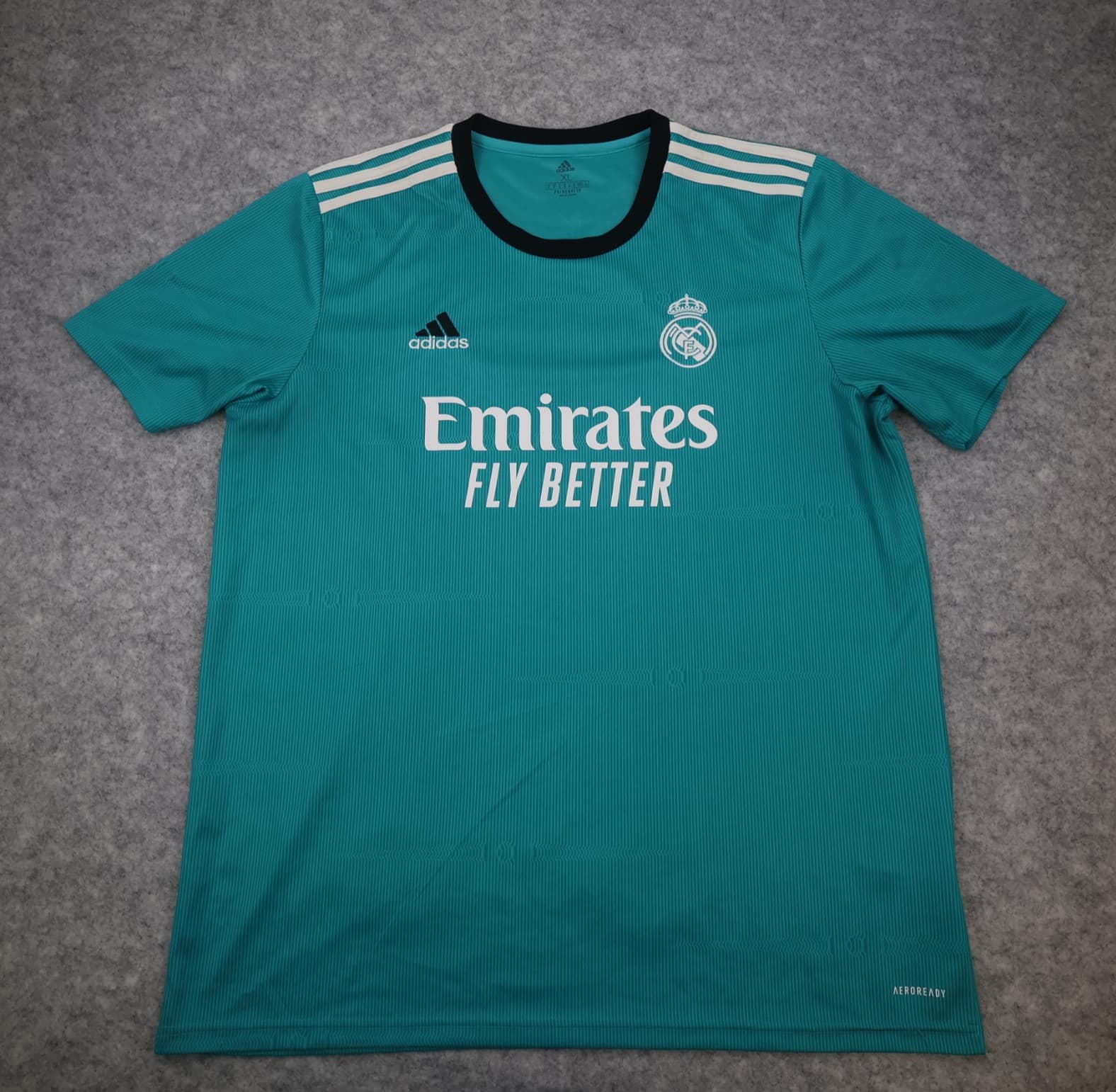 Real Madrid Shirt Extra Large Green Third Kit 2021 2022 Adidas Karim Benzema photo 2
