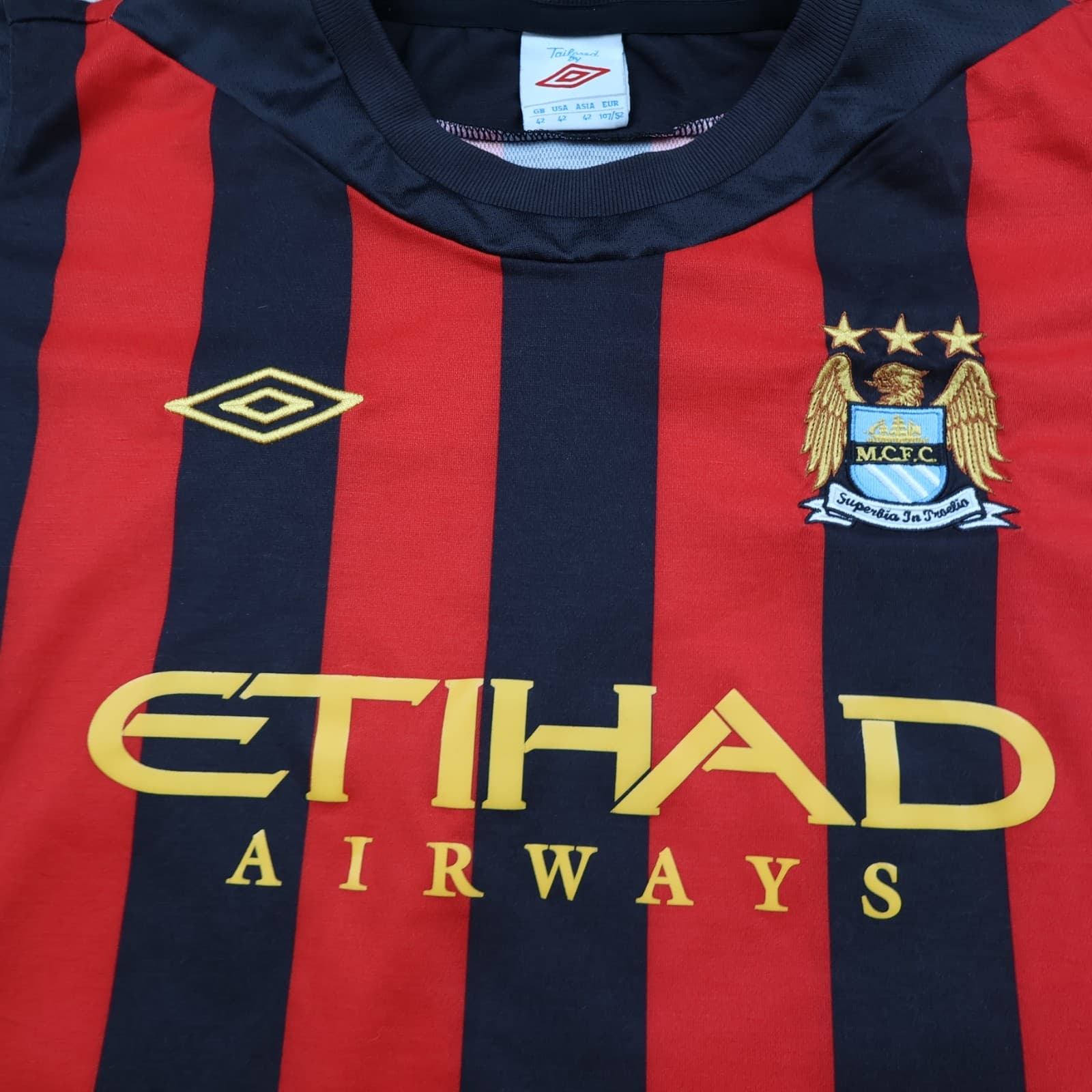 Manchester City Shirt Large Red Away Kit 2011 2012 Yaya Toure Jersey 42" Jersey photo 3
