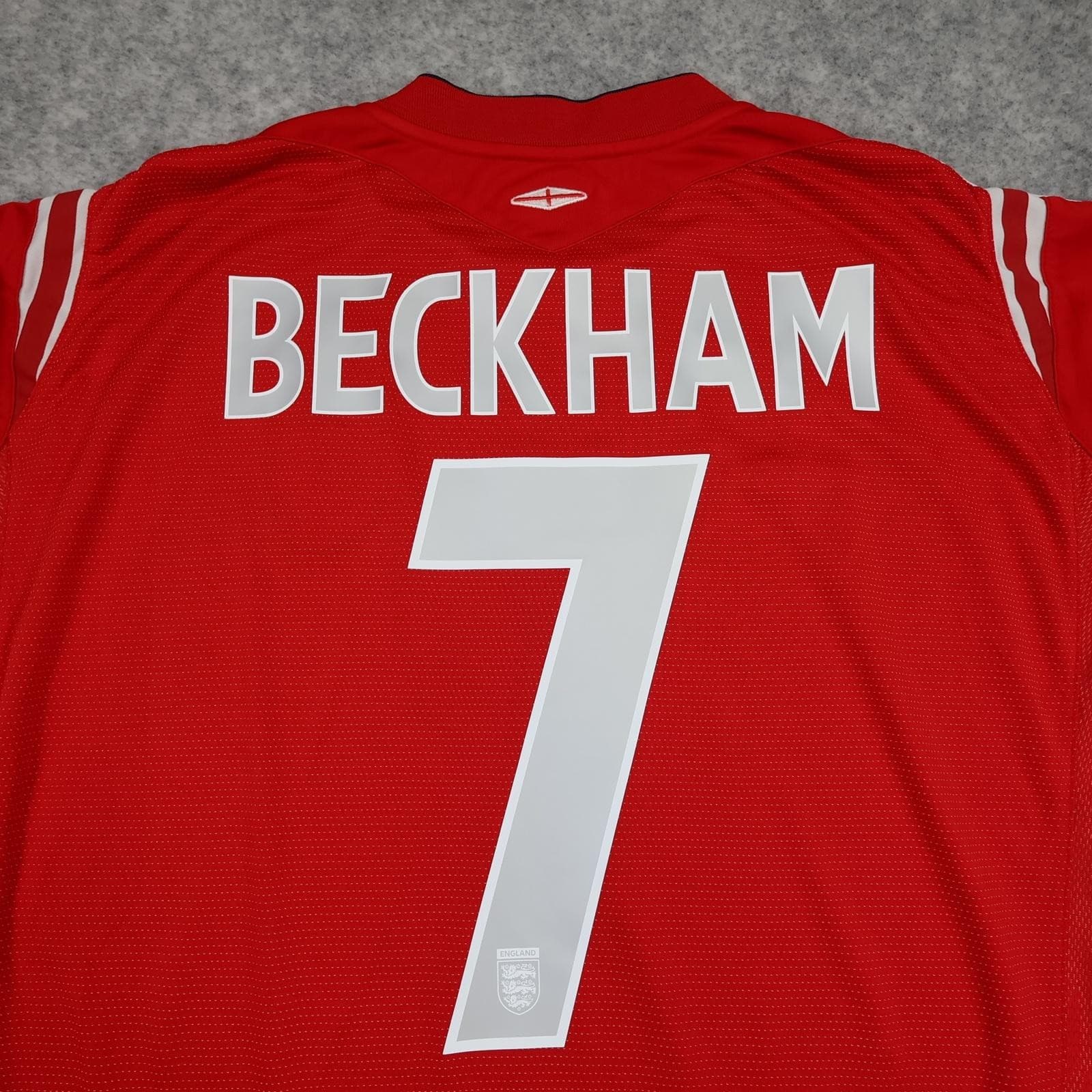 Vintage England Away Shirt Mens 2XL Red 2004 2006 Soccer Jersey Umbro Beckham photo 3