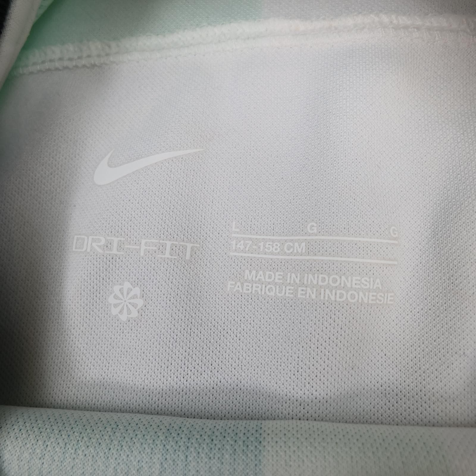 Liverpool Away Shirt Kids 12-13 Years Large White 2023 2024 Nike Soccer Jersey photo 7