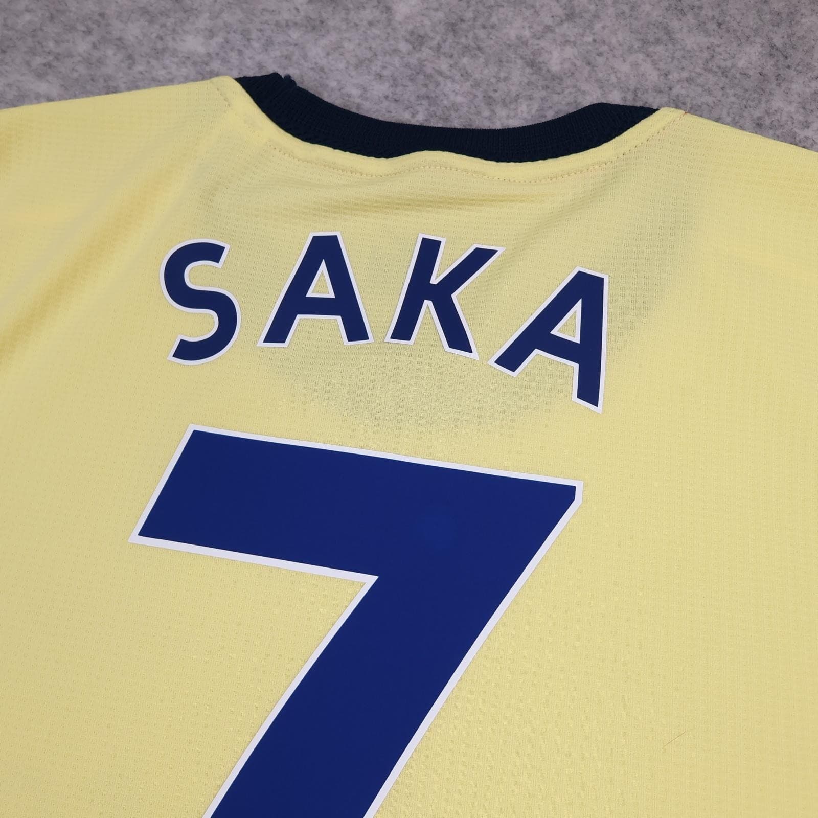 Arsenal Away Shirt Mens Medium Yellow 2021 2022 EPL Football Adidas Saka 7 photo 10