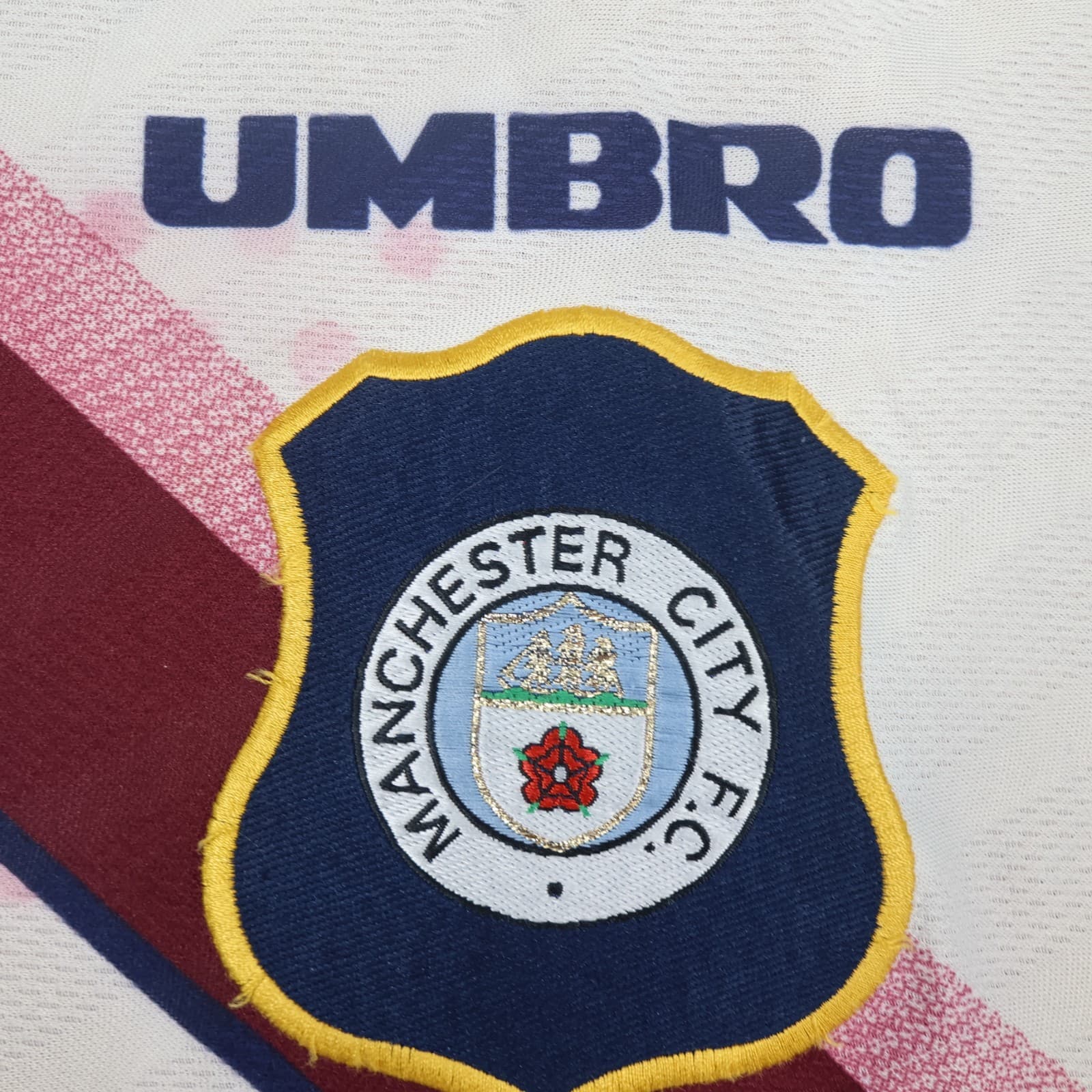 Vintage Manchester City Shirt Large Burgundy Away Kit 1996 1997 Umbro Jersey photo 4
