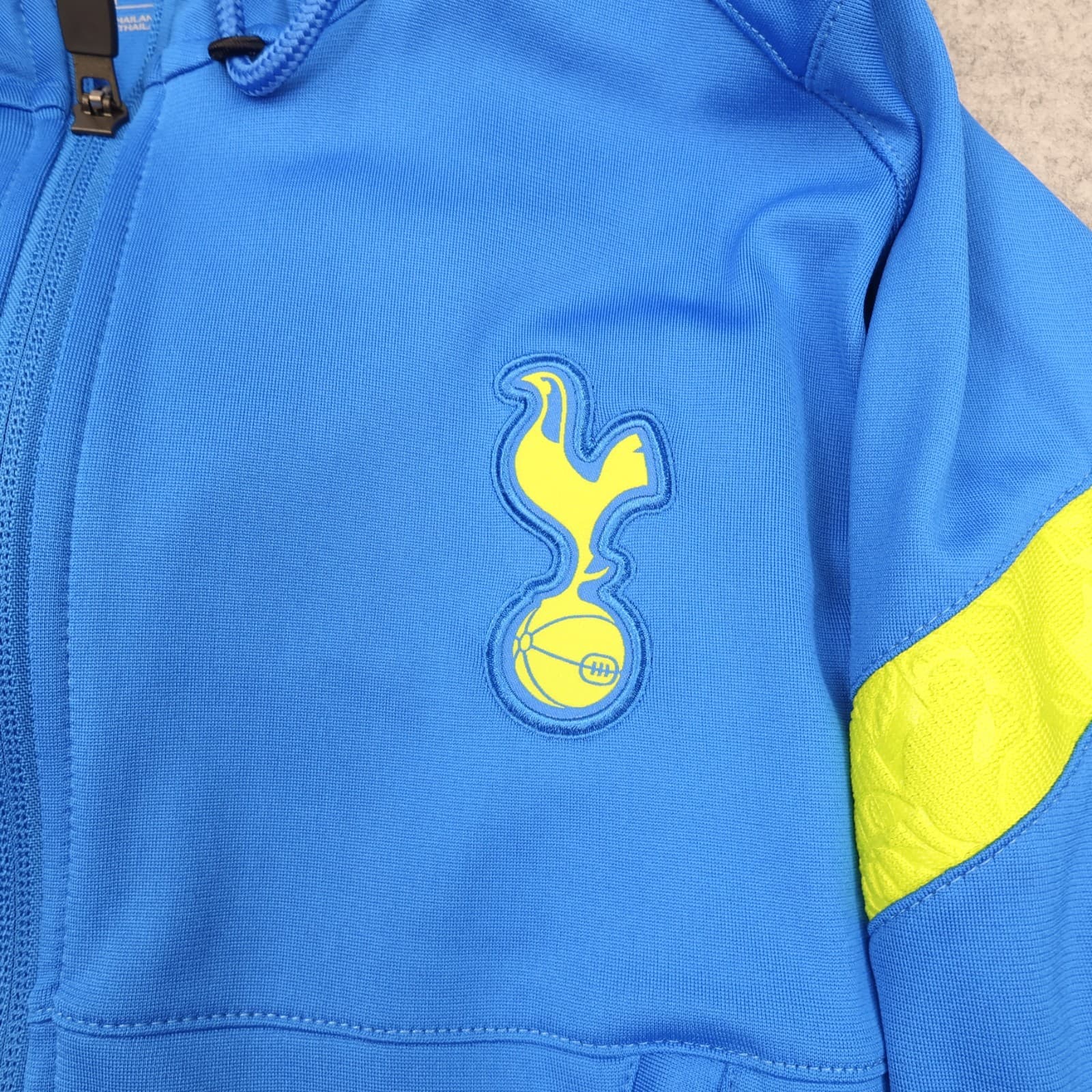 Tottenham Hotspur Tracksuit Jacket Medium Blue Home Kit 2021 2022 Soccer Jersey photo 3