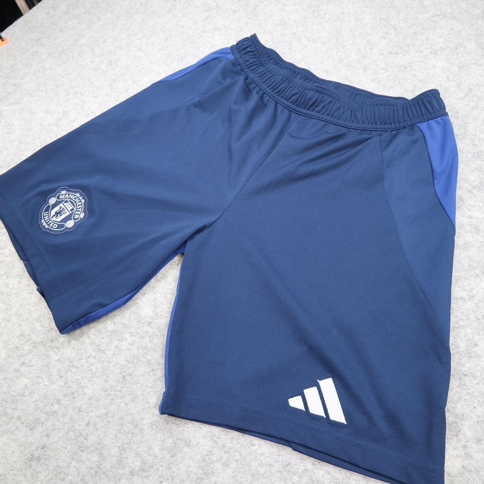 Manchester United Shorts Mens Small Navy Blue Away 2024 2025 Football Adidas photo 3