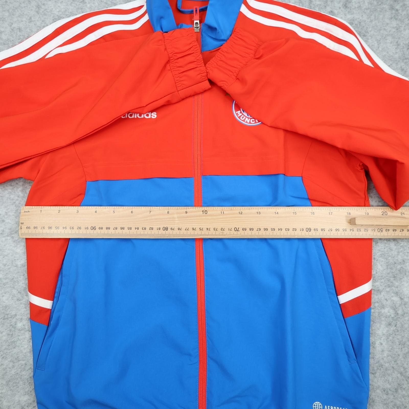 FC Bayern Munich Jacket Mens XS Red Blue 2022 2023 Football Adidas AEROREADY photo 8