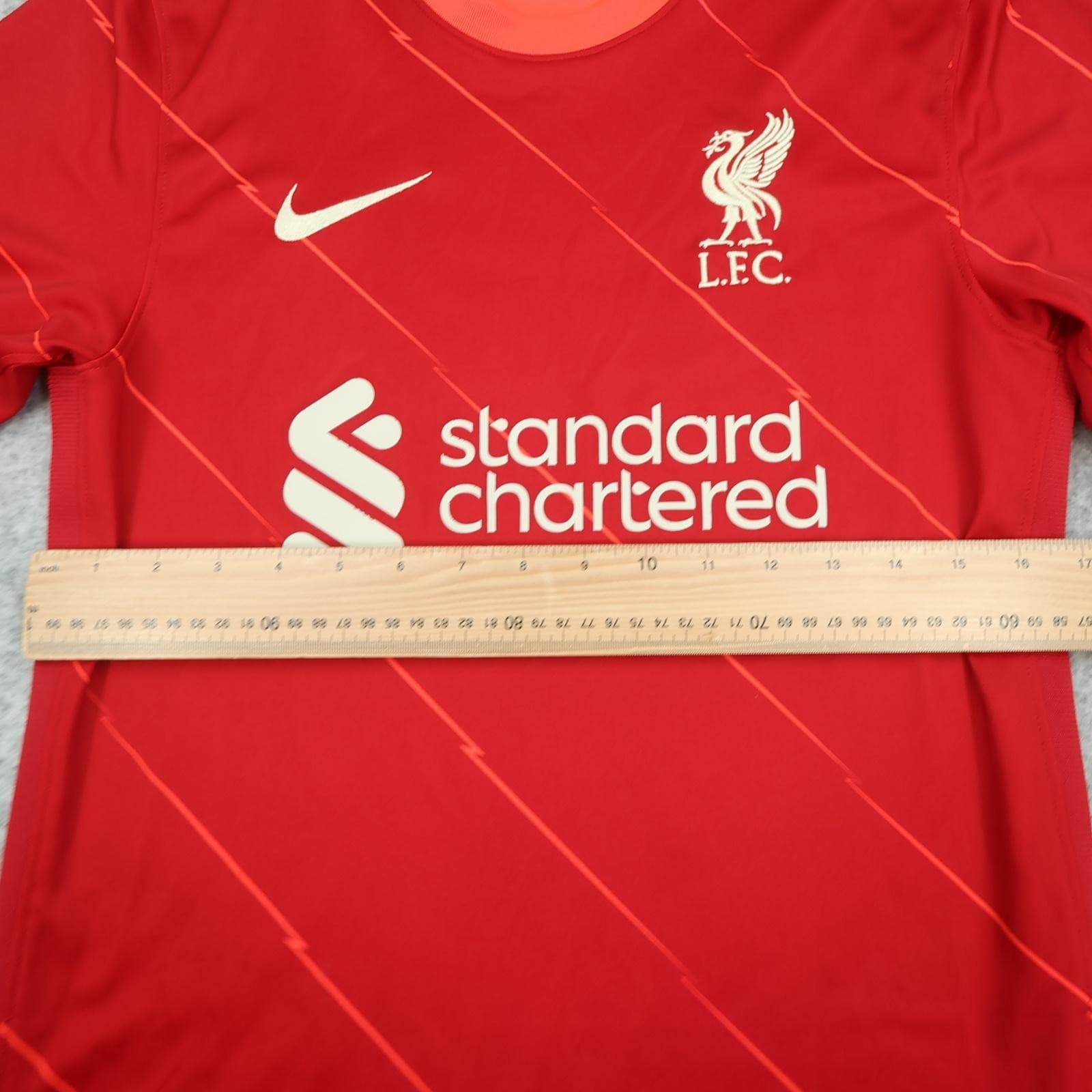 Liverpool Shirt Mens Small Red Home 2021 2022 Football Nike Standard Chartered photo 9