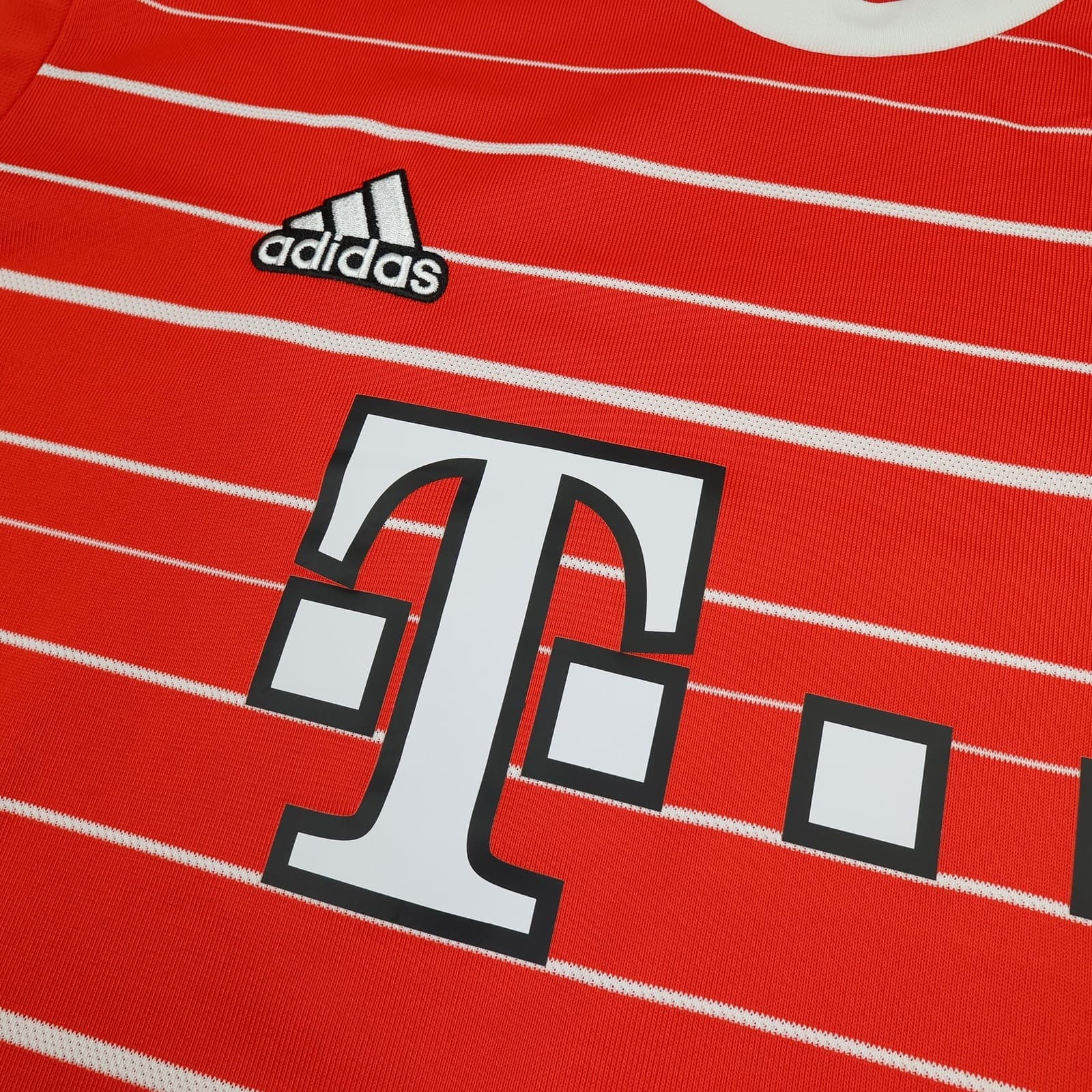 Bayern Munich Shirt Mens 2XL Red Home 2022 2023 Football Adidas Soccer Jersey photo 4