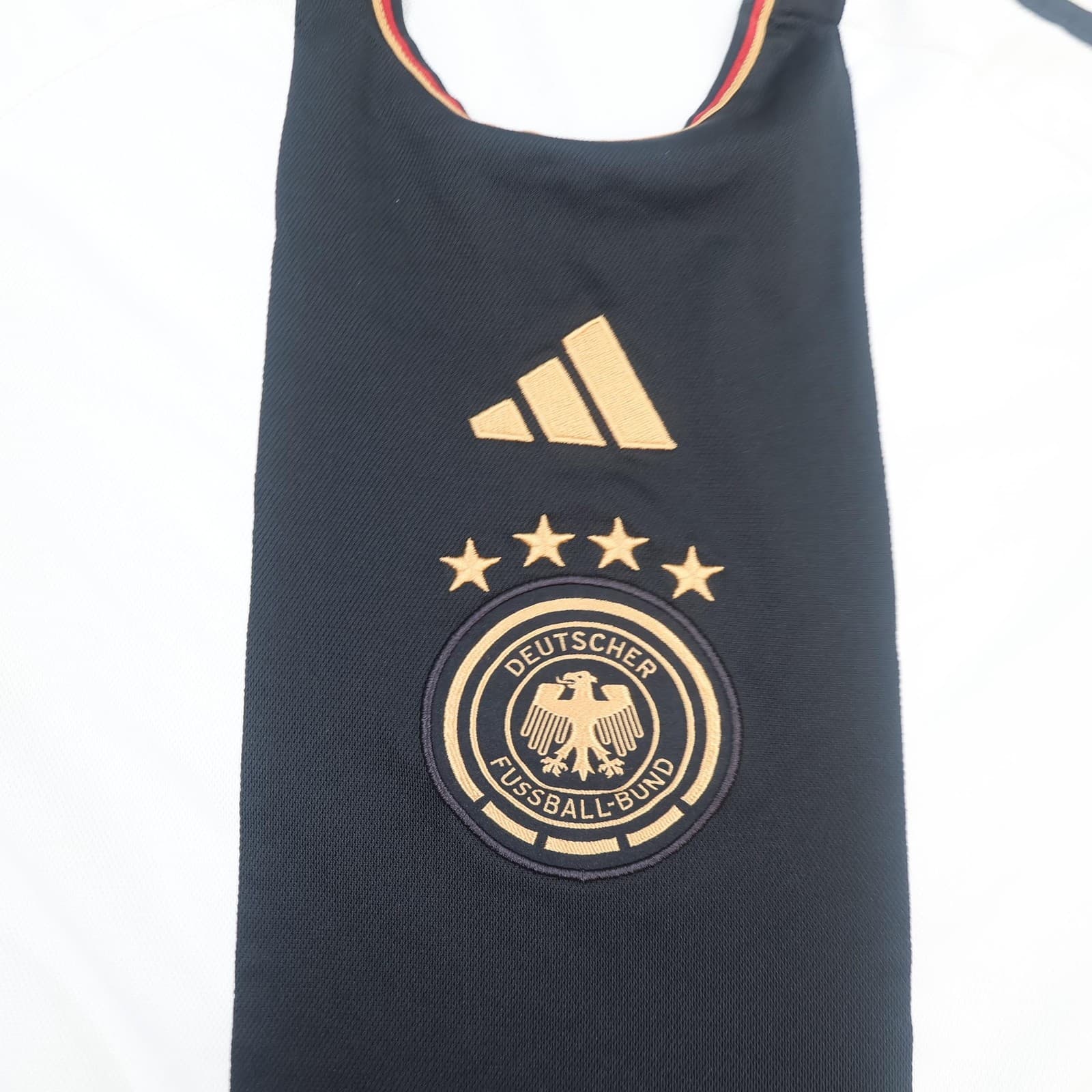 Germany Home Shirt Mens Medium White 2022 2023 Football Adidas Soccer Jersey photo 3