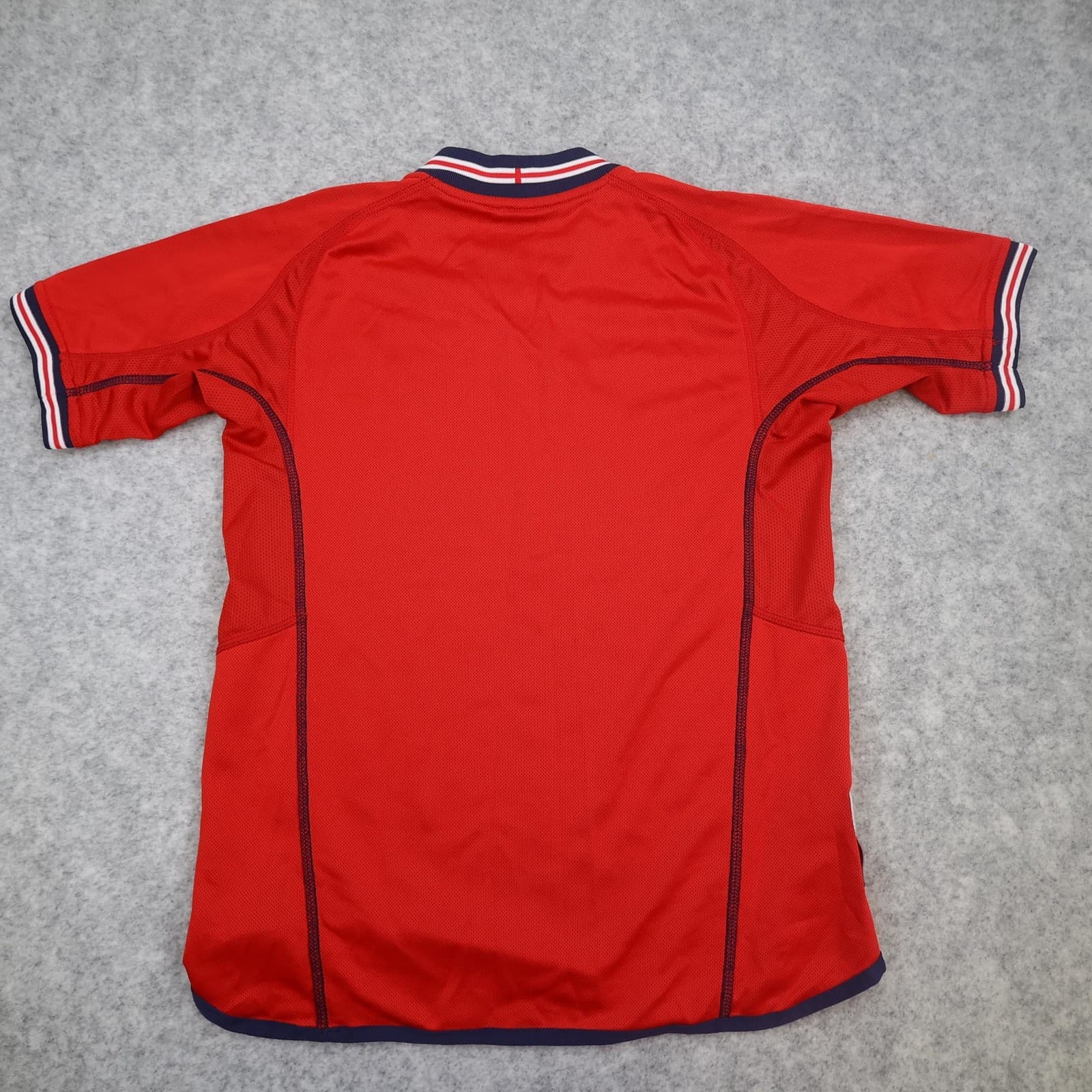 Vintage England Away Shirt Extra Large Boys Red 2002 2004 Football Umbro Jersey photo 2