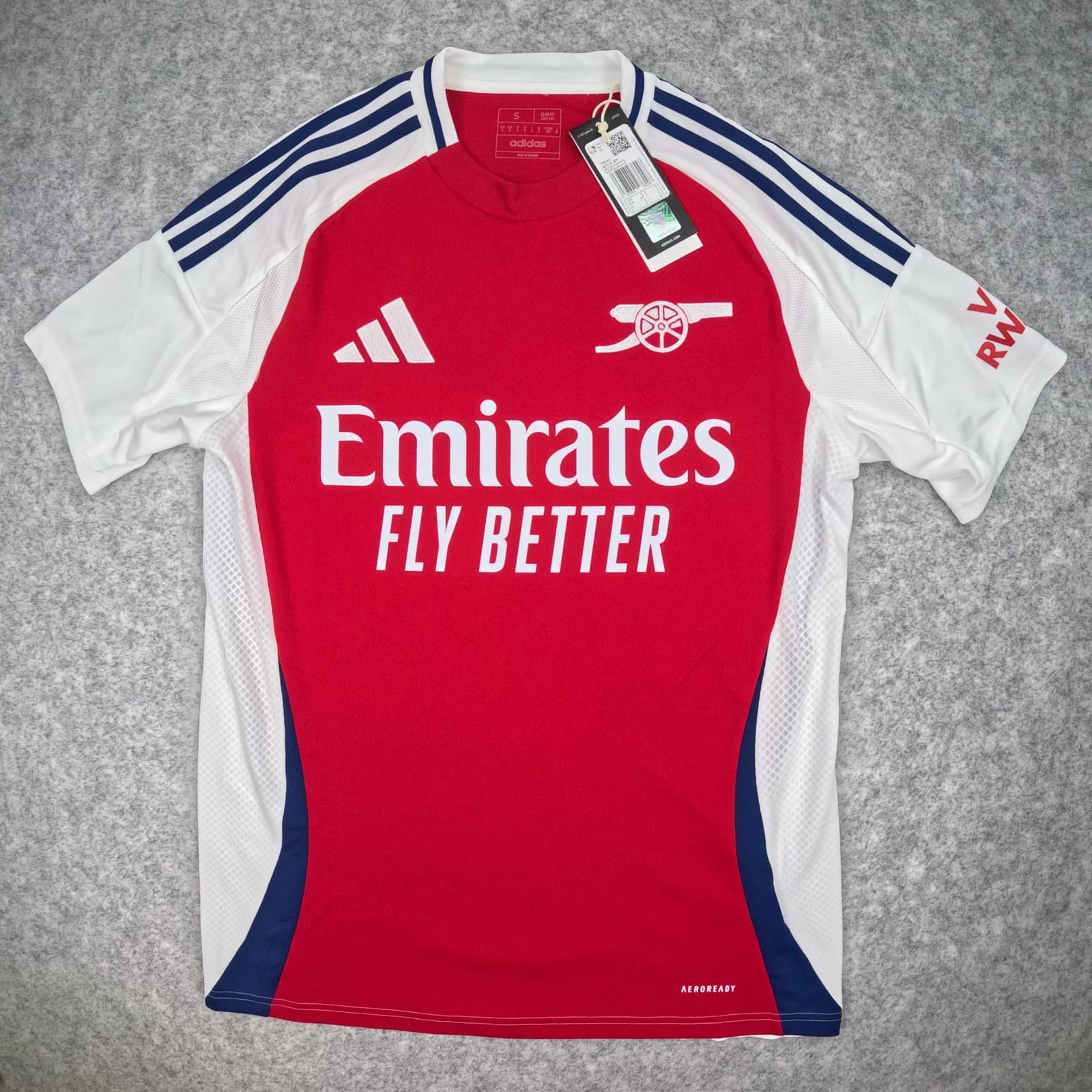 Arsenal Football Shirt Small Red Adidas Saka 7  2024 2025 Soccer Jersey photo 3