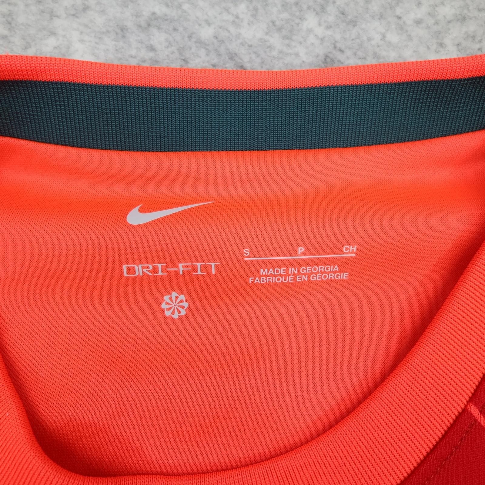 Liverpool Shirt Mens Small Red Home 2021 2022 Football Nike Standard Chartered photo 6